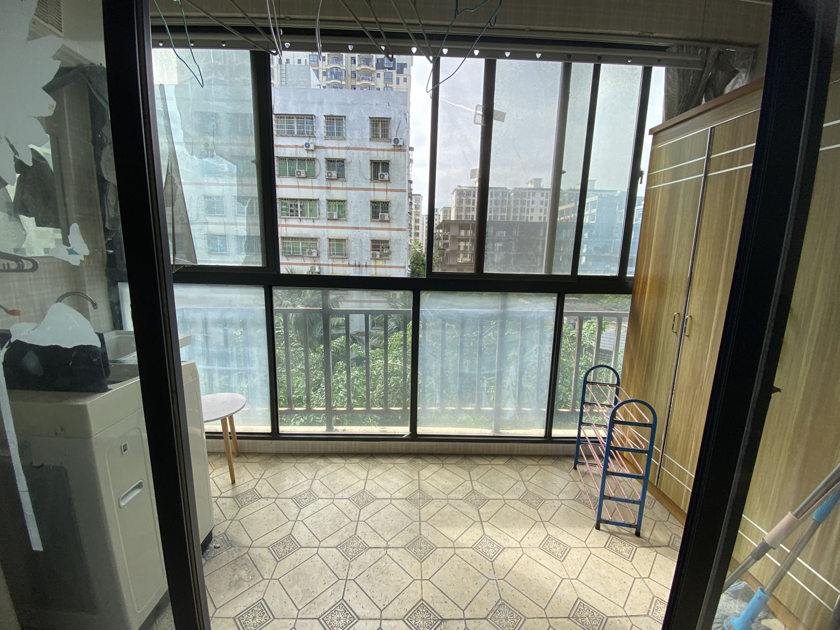 绿岛新居 1室1厅1卫 1400.0元/月 绿岛新居 1室1厅1卫 1400.0元/月室内图