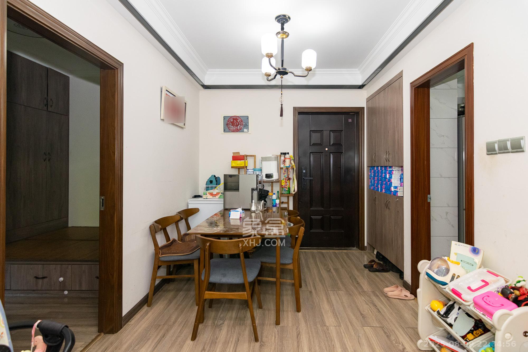 金地三千府(金地湖山樾、金地自在城)  1室0厅0卫    48.8万 金地三千府(金地湖山樾、金地自在城)  1室0厅0卫    48.8万客厅