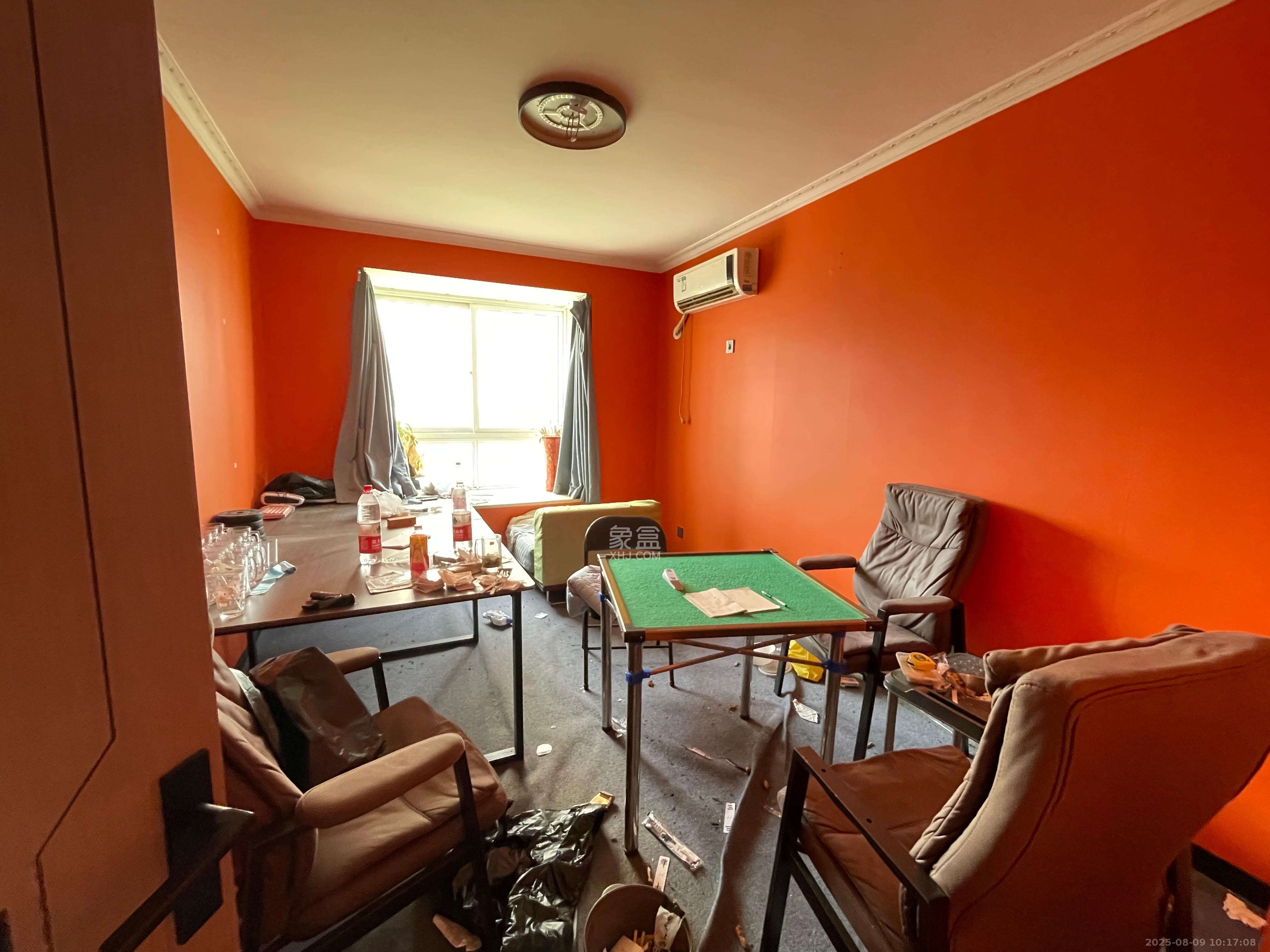 诺亚方舟大厦 4室2厅2卫 3800.0元/月 诺亚方舟大厦 4室2厅2卫 3800.0元/月室内图