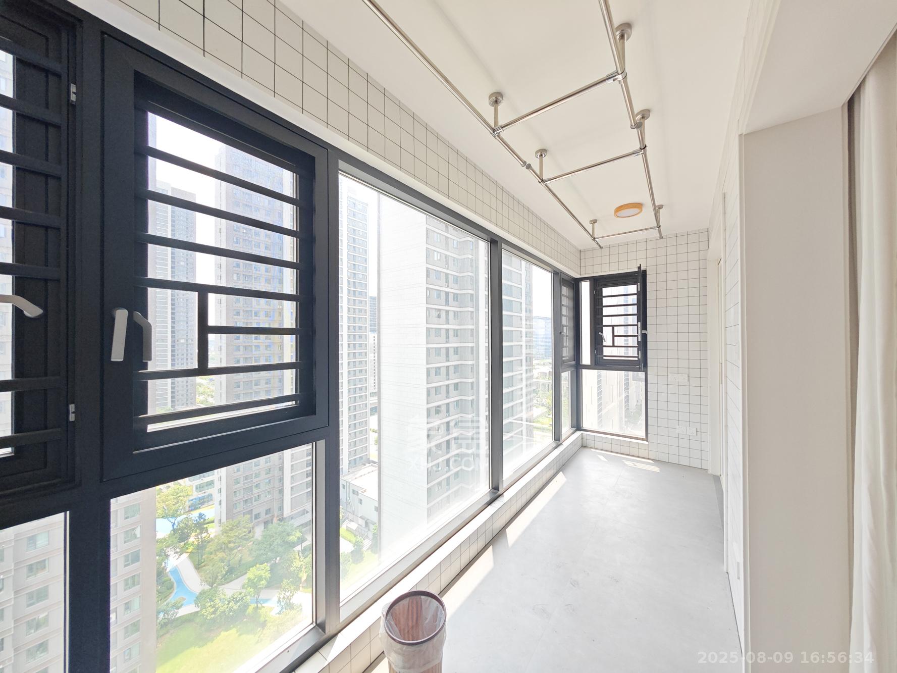 融创会展上东区  3室2厅2卫    102.0万其他