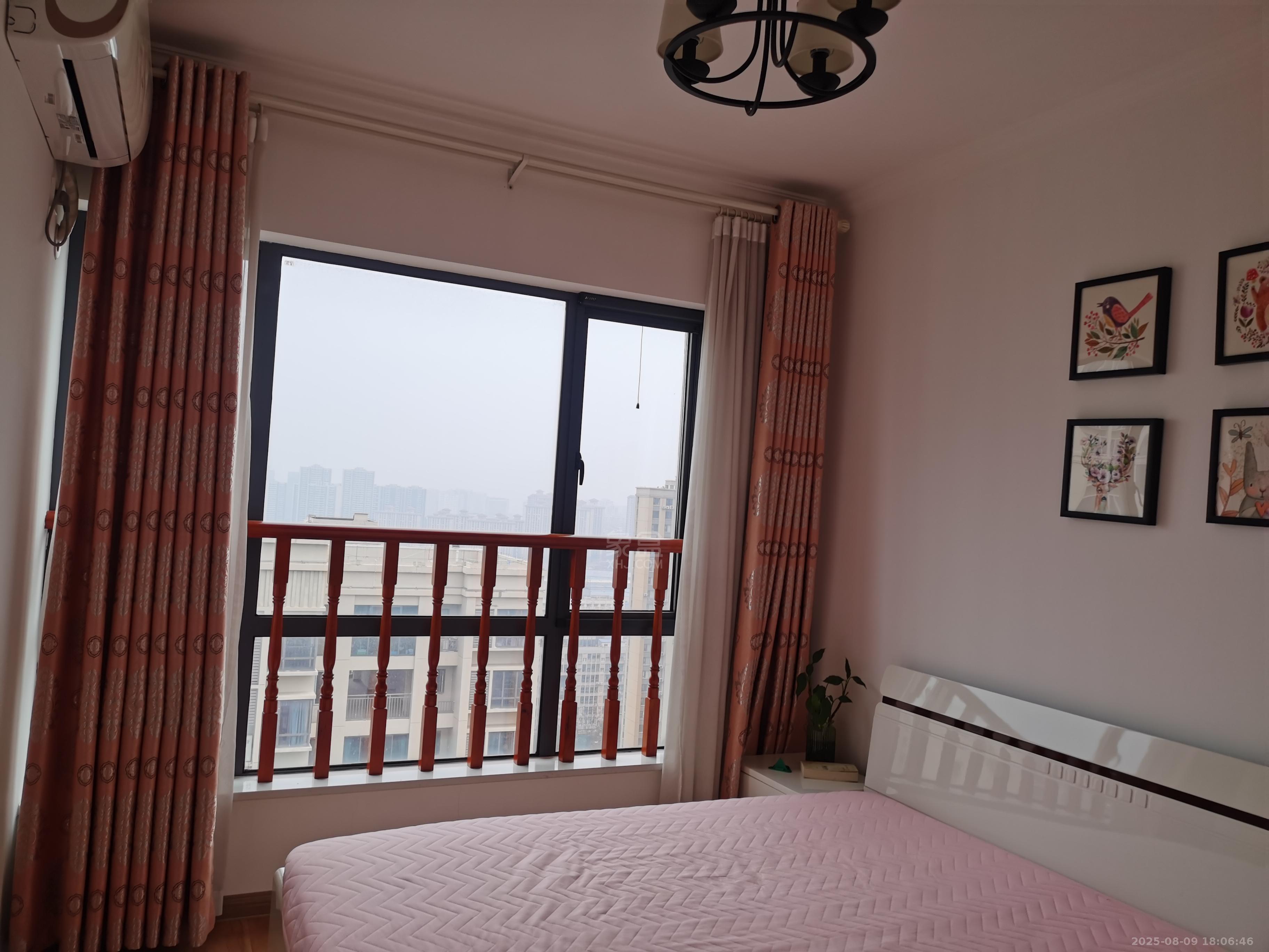 山水印象 3室2厅2卫 2500.0元/月 山水印象 3室2厅2卫 2500.0元/月室内图