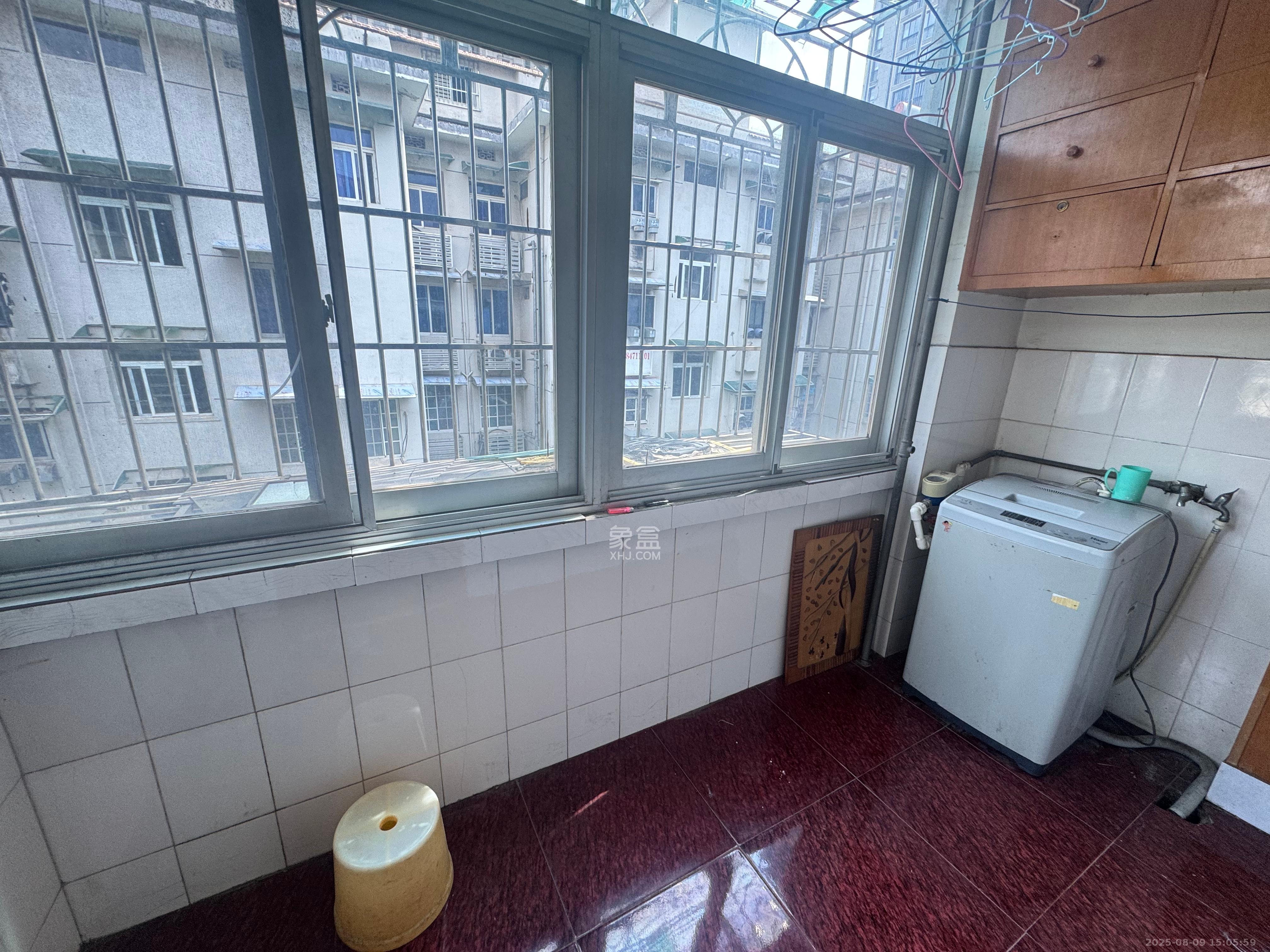 上王家冲小区  3室2厅1卫    1400.0元/月室内图