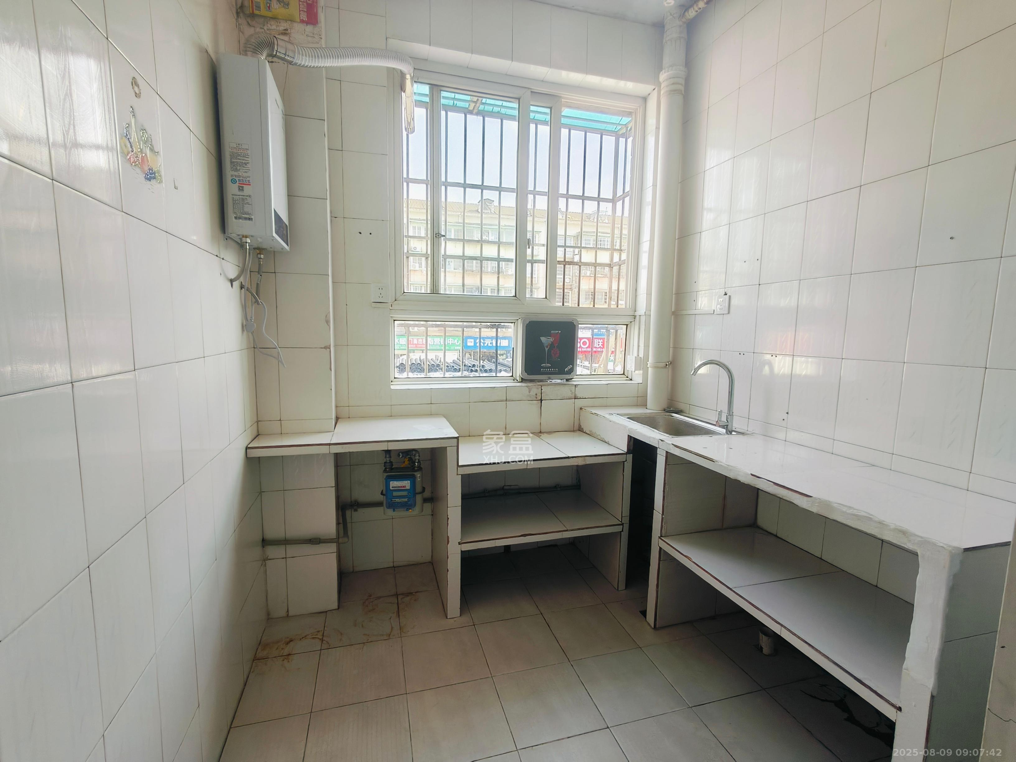 高桥社区高福星小区 2室1厅1卫 1800.0元/月 高桥社区高福星小区 2室1厅1卫 1800.0元/月室内图