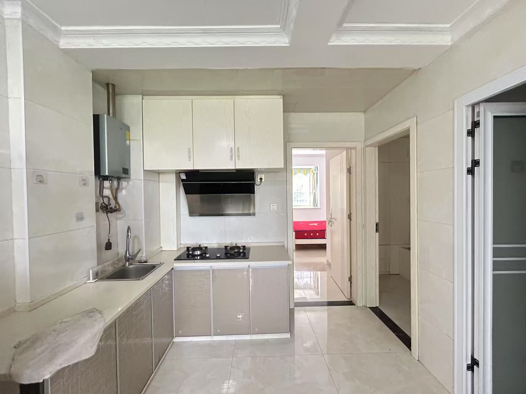 香格里拉 2室1厅1卫 1300.0元/月 香格里拉 2室1厅1卫 1300.0元/月室内图