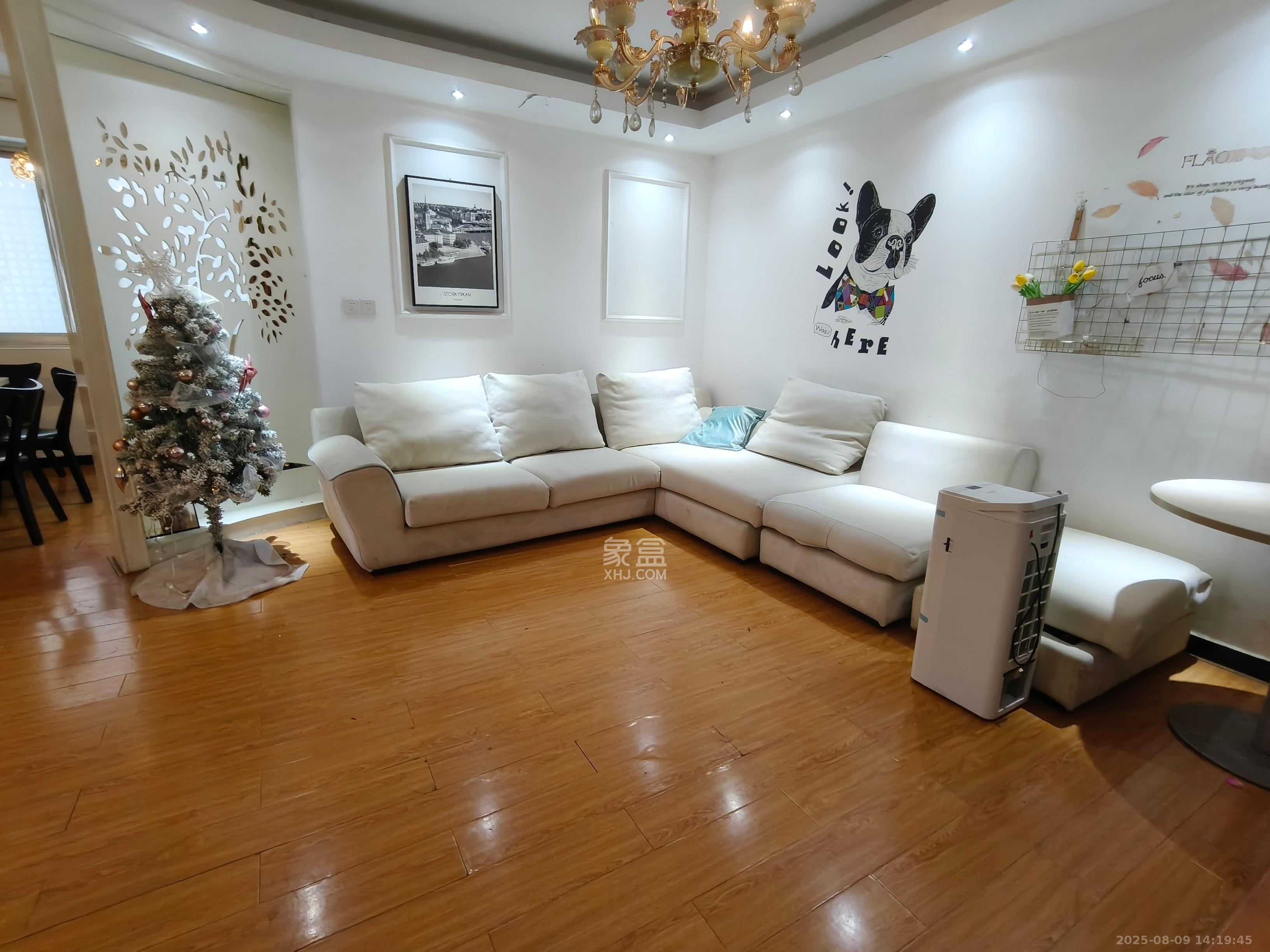 天龙花园 2室1厅1卫 2500.0元/月 天龙花园 2室1厅1卫 2500.0元/月室内图