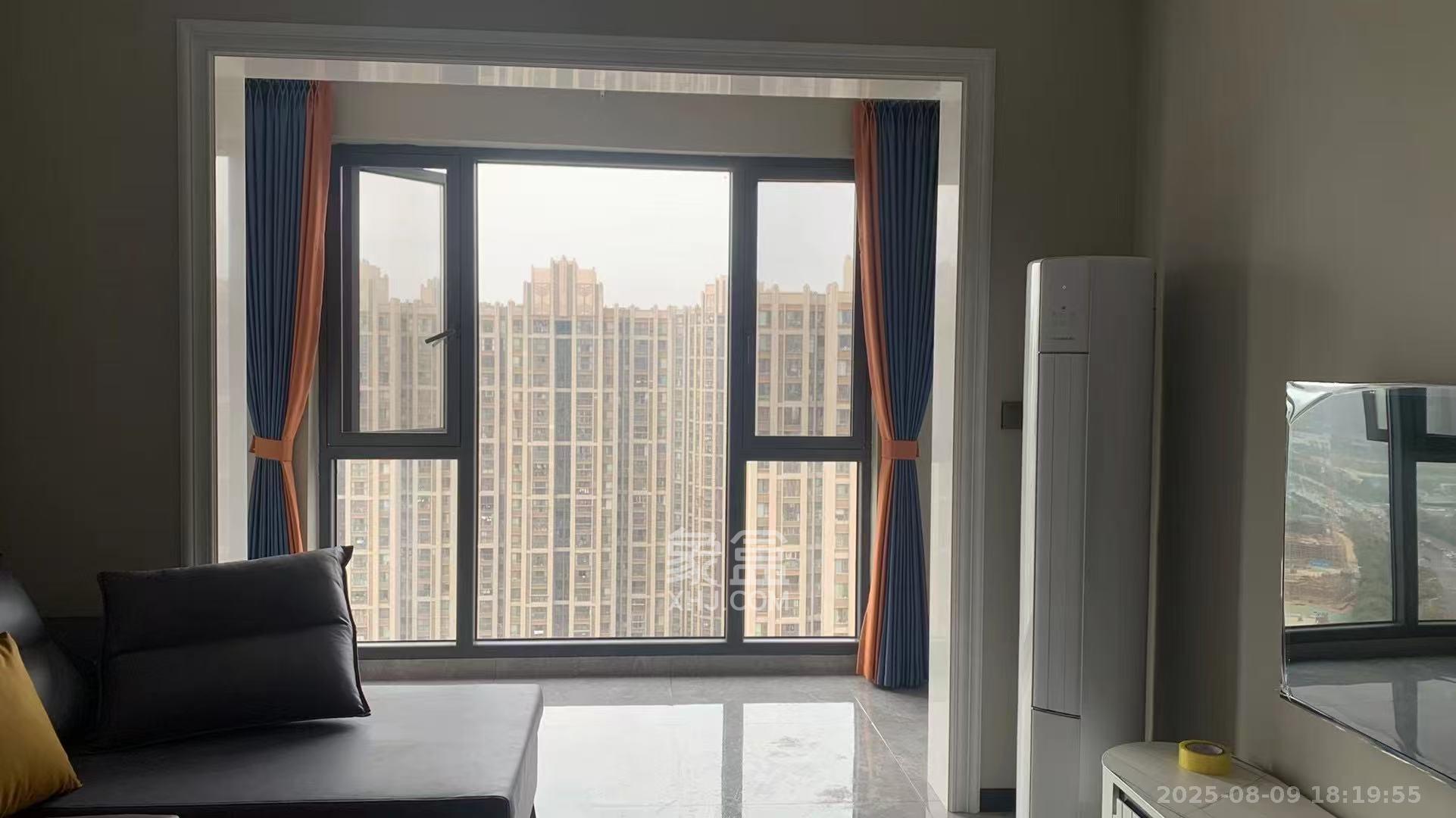 嘉荣苑 3室2厅1卫 2700.0元/月 嘉荣苑 3室2厅1卫 2700.0元/月室内图