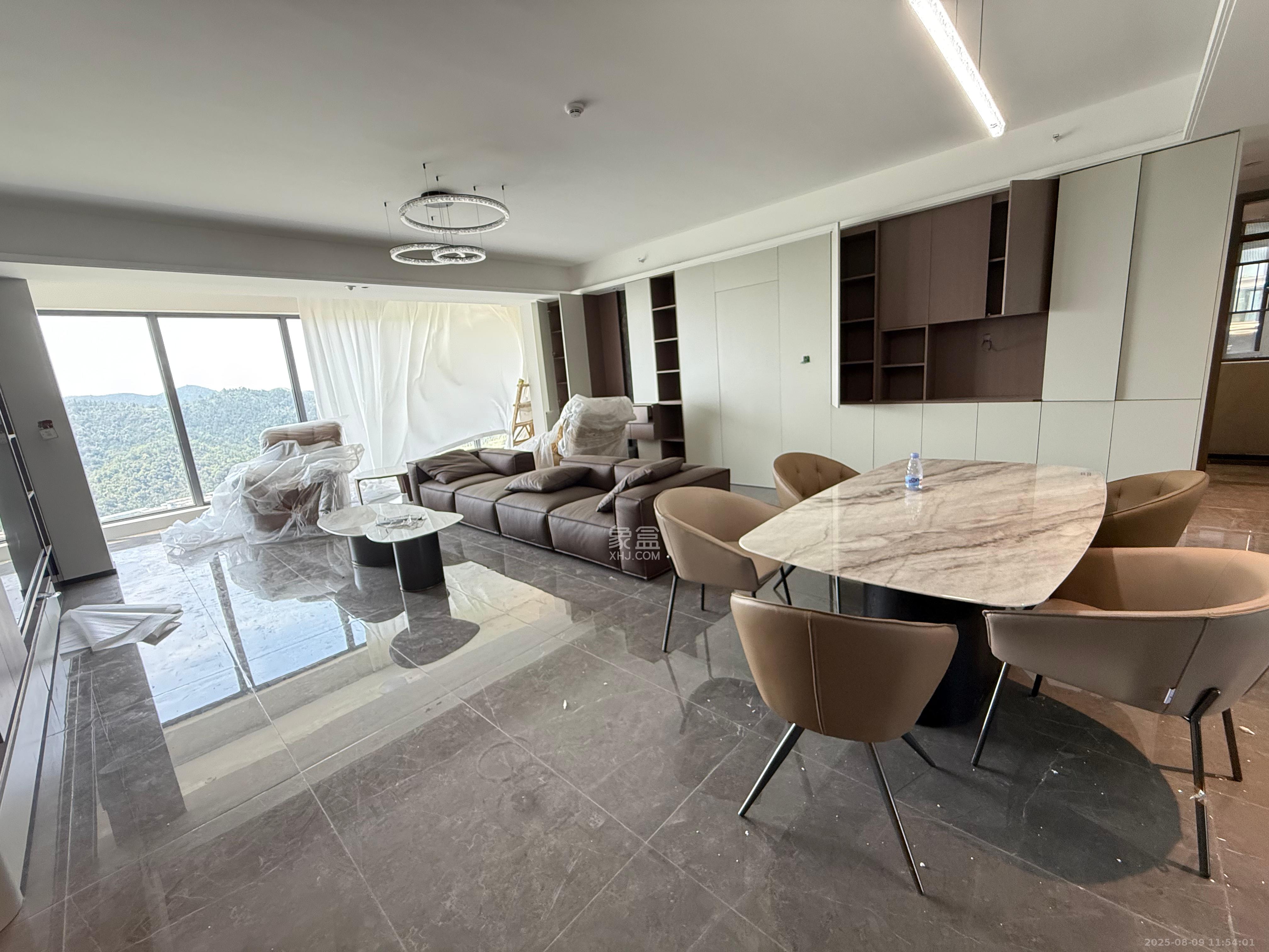 绿城招商桂语雲峯  4室2厅2卫    12000.0元/月 绿城招商桂语雲峯  4室2厅2卫    12000.0元/月