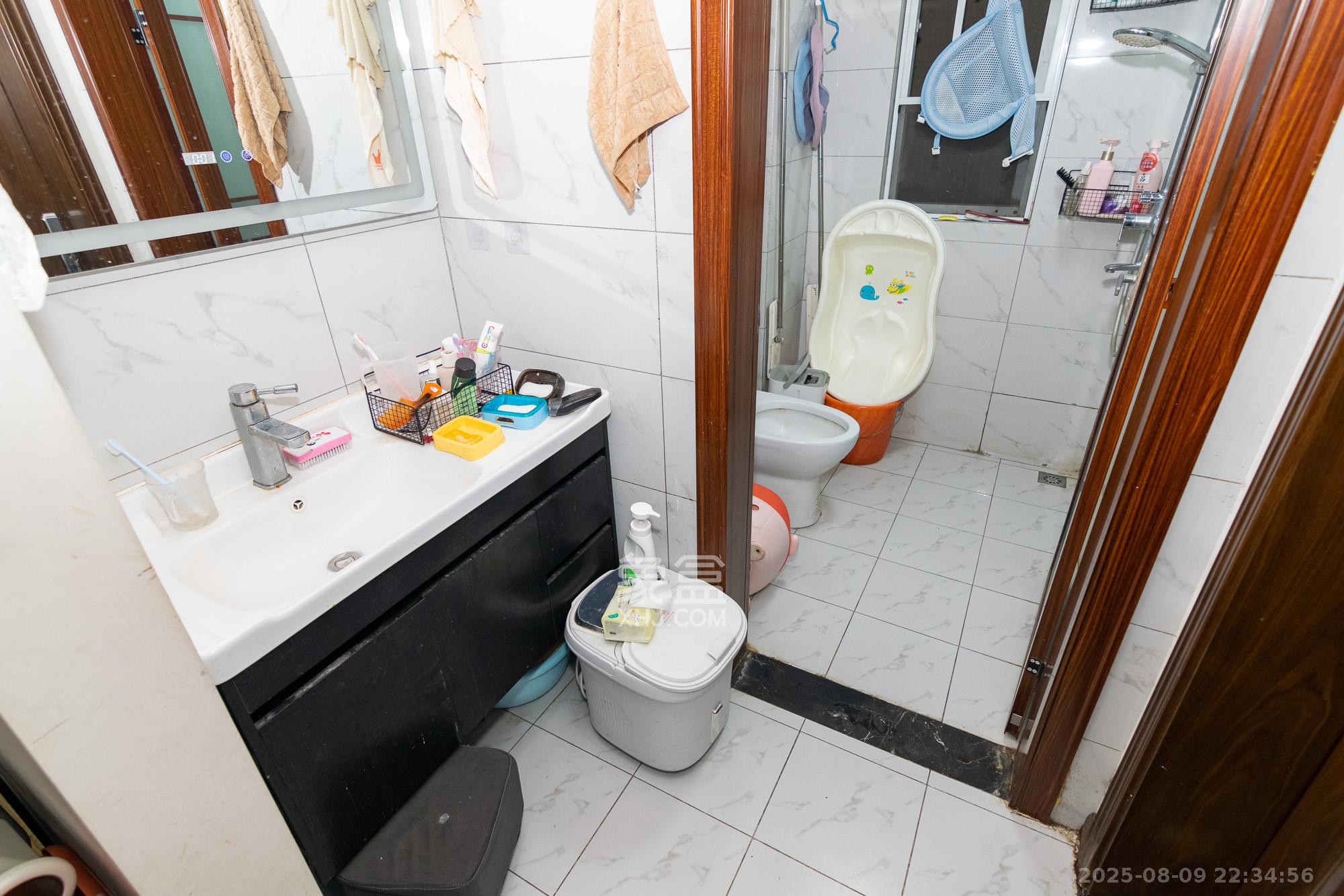 金地三千府(金地湖山樾、金地自在城)  1室0厅0卫    48.8万 金地三千府(金地湖山樾、金地自在城)  1室0厅0卫    48.8万卫生间