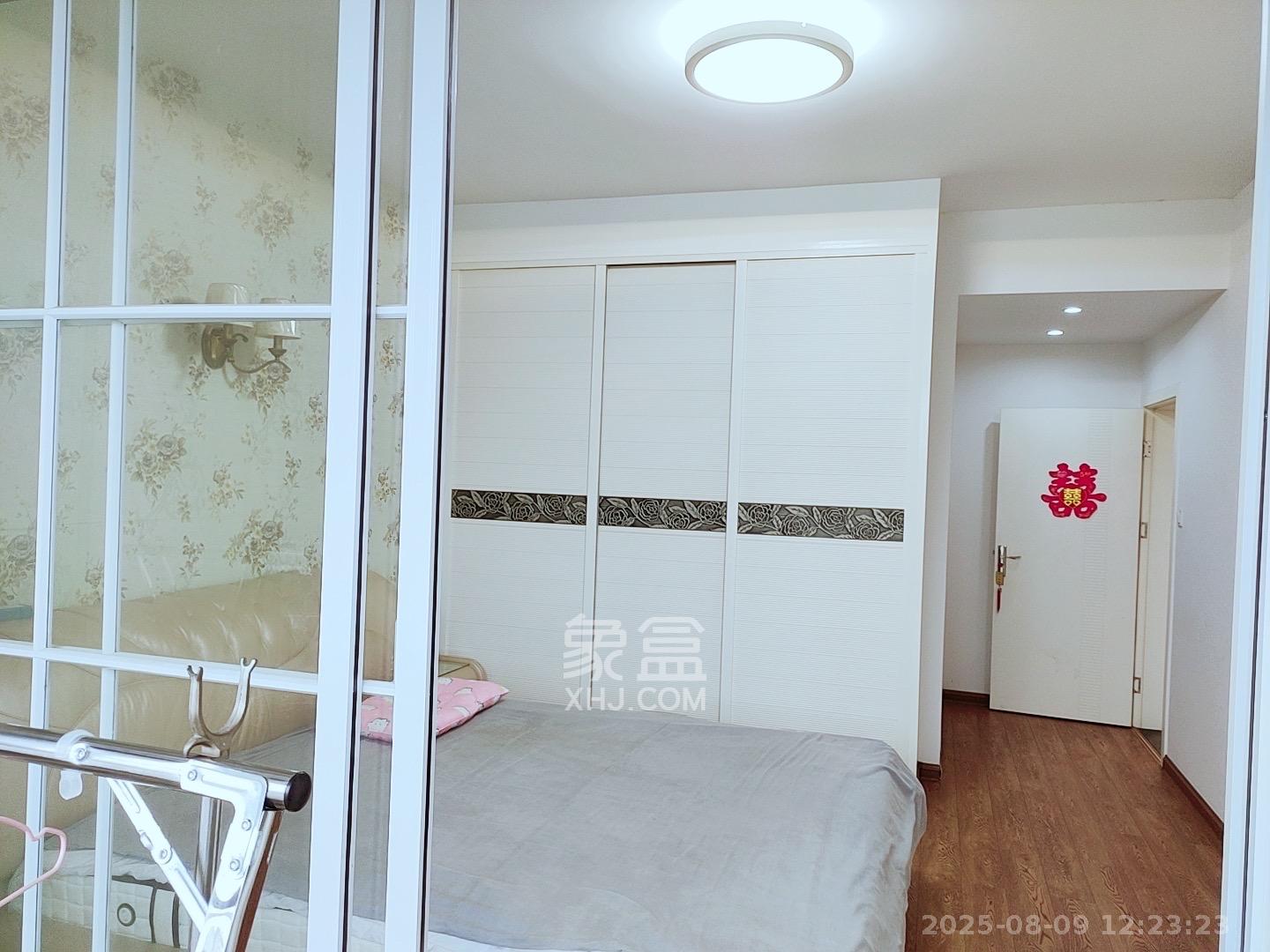 尚玲珑 2室2厅1卫 1800.0元/月 尚玲珑 2室2厅1卫 1800.0元/月室内图