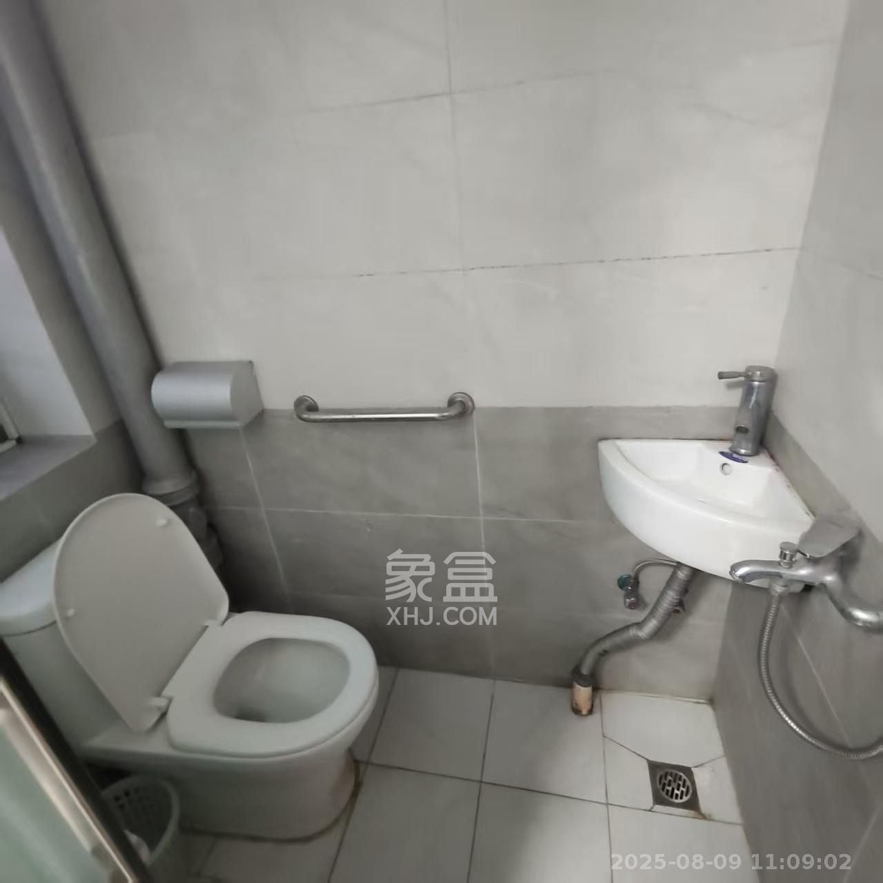 丰盈里散盘(丰盈里、丰盈西里) 1室1厅1卫 1200.0元/月 丰盈里散盘(丰盈里、丰盈西里) 1室1厅1卫 1200.0元/月室内图