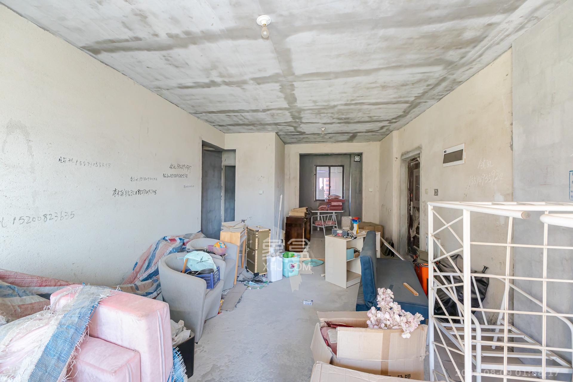 乾源国际  4室2厅2卫    75.0万