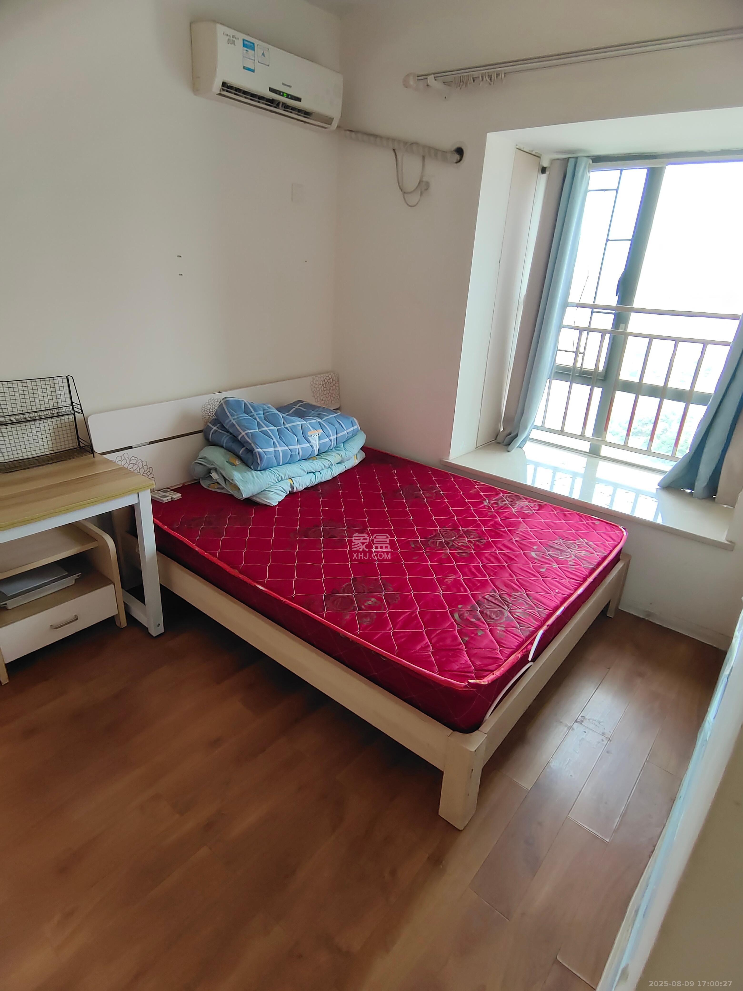 上海城小区  3室2厅1卫    2300.0元/月室内图