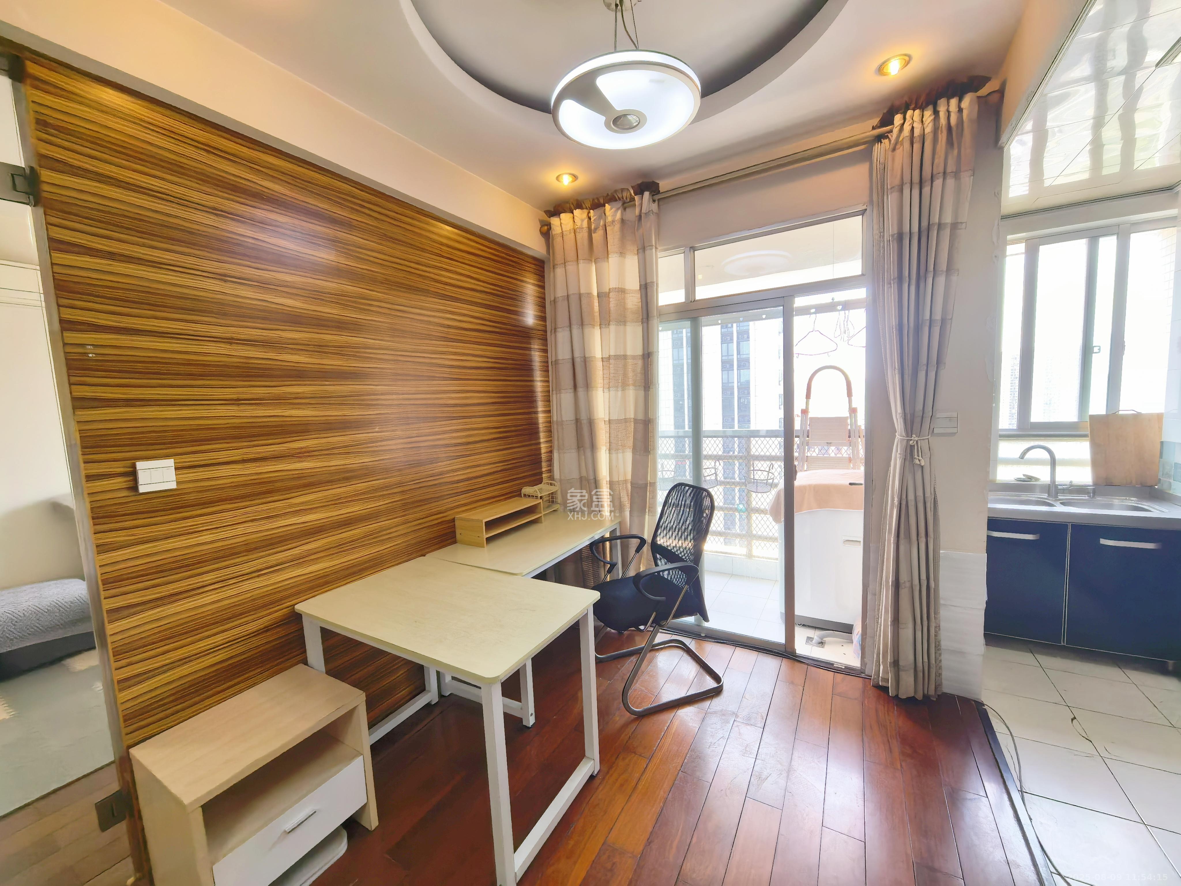 华菱新城地标  1室2厅1卫    1800.0元/月室内图