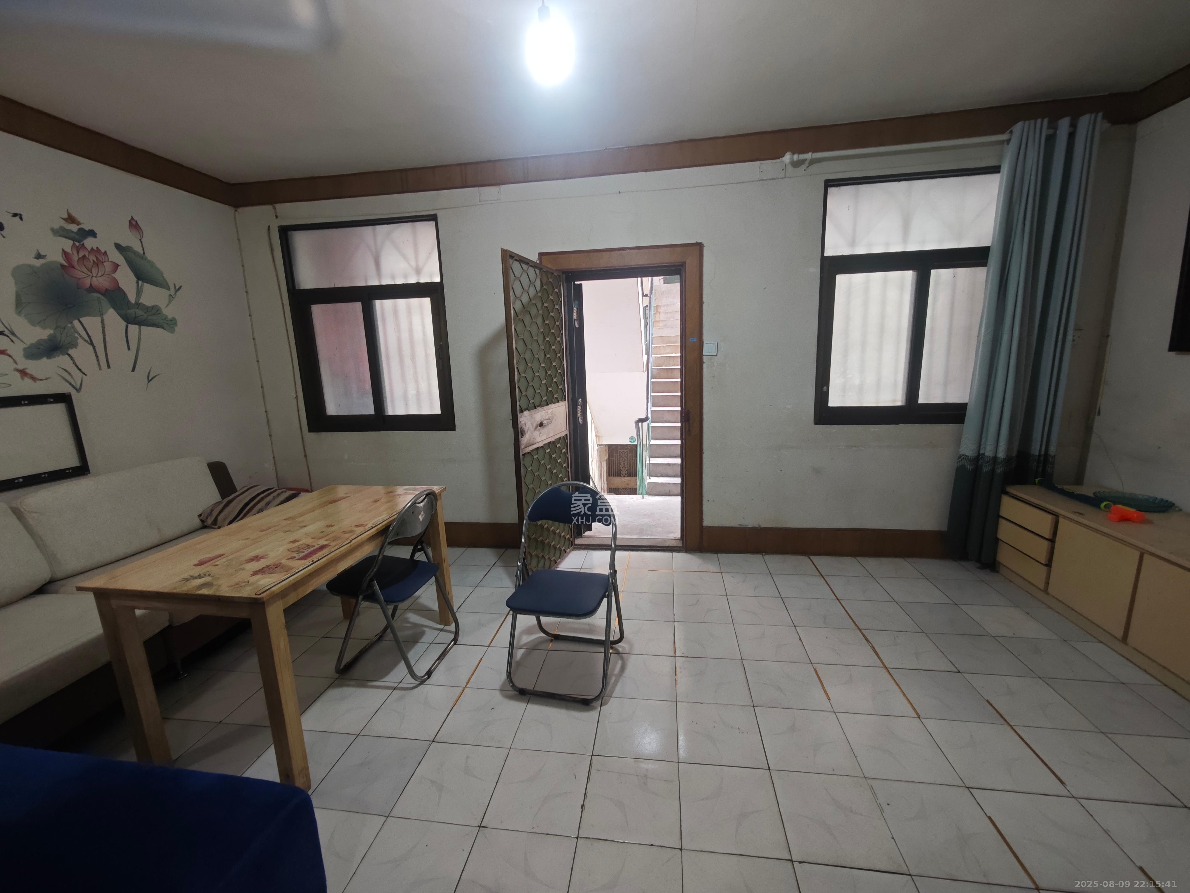 荷叶塘社区(雨花区) 2室1厅1卫 3200.0元/月 荷叶塘社区(雨花区) 2室1厅1卫 3200.0元/月室内图