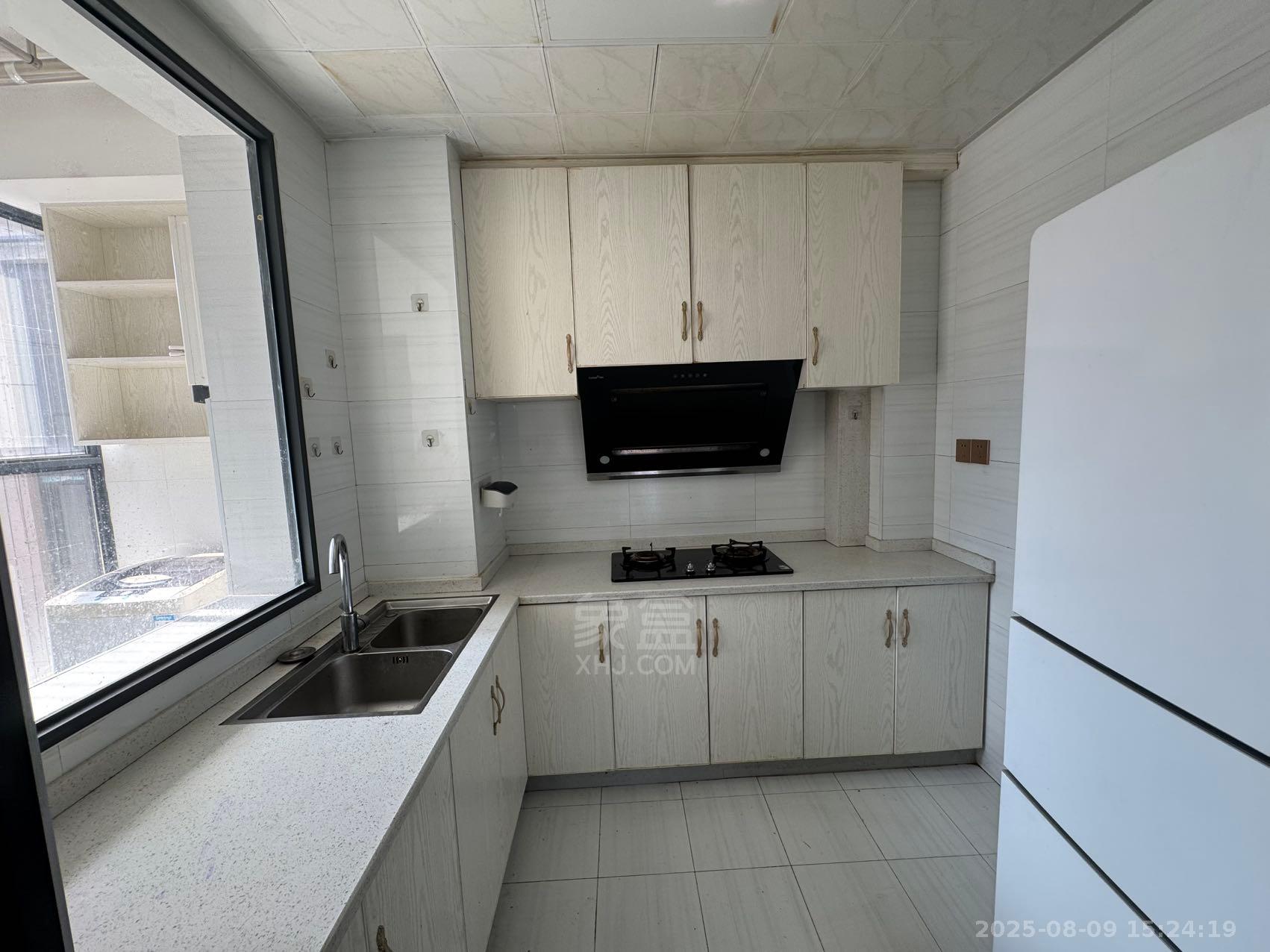 山水洲城华晨第一城 3室2厅0卫 1800.0元/月 山水洲城华晨第一城 3室2厅0卫 1800.0元/月室内图