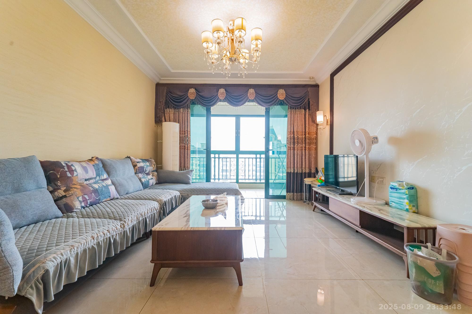 恒大翡翠华庭  3室2厅2卫    109.8万