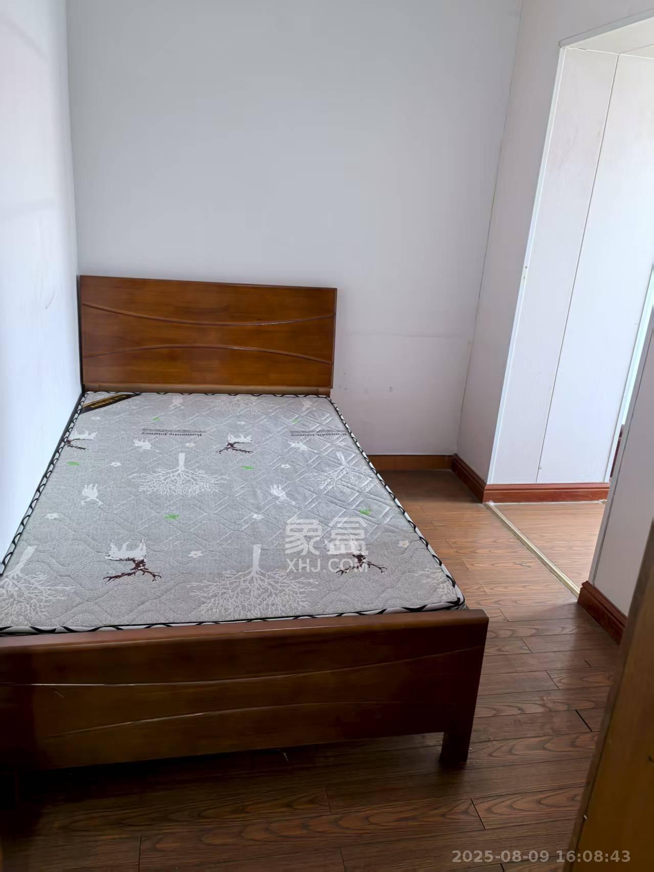 天翔新新家园 3室2厅1卫 2000.0元/月 天翔新新家园 3室2厅1卫 2000.0元/月室内图