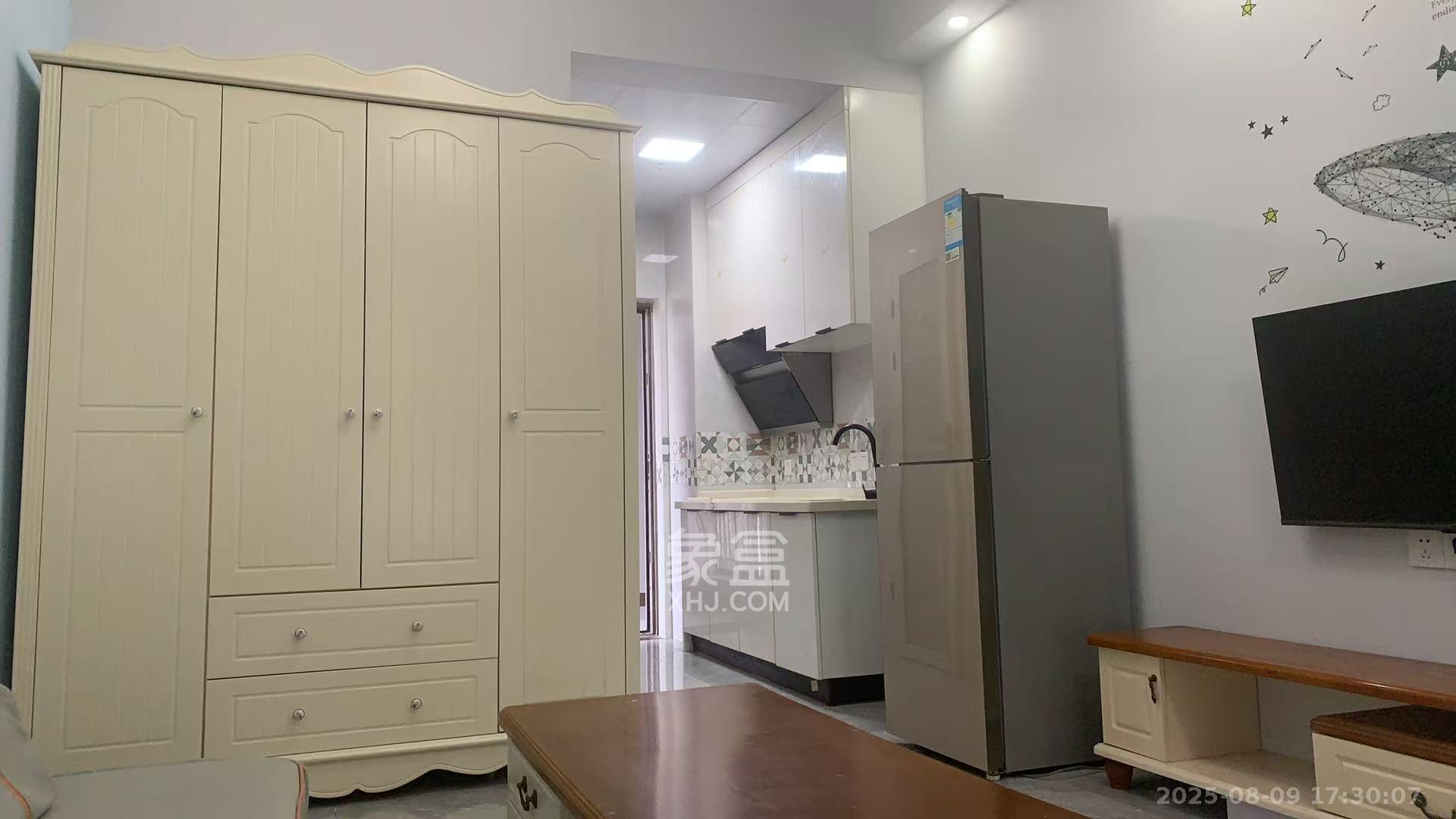 润和滨江府 1室1厅1卫 1400.0元/月 润和滨江府 1室1厅1卫 1400.0元/月室内图