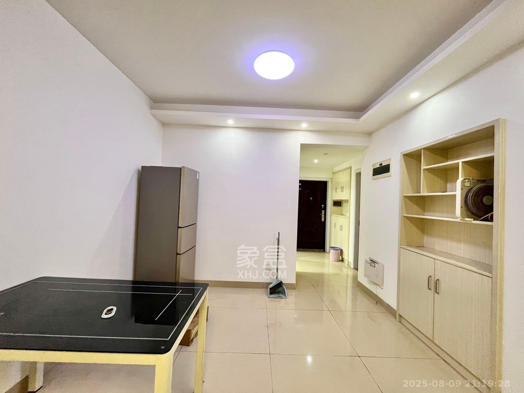 中国铁建梅溪青秀二期 3室2厅2卫 2500.0元/月 中国铁建梅溪青秀二期 3室2厅2卫 2500.0元/月室内图