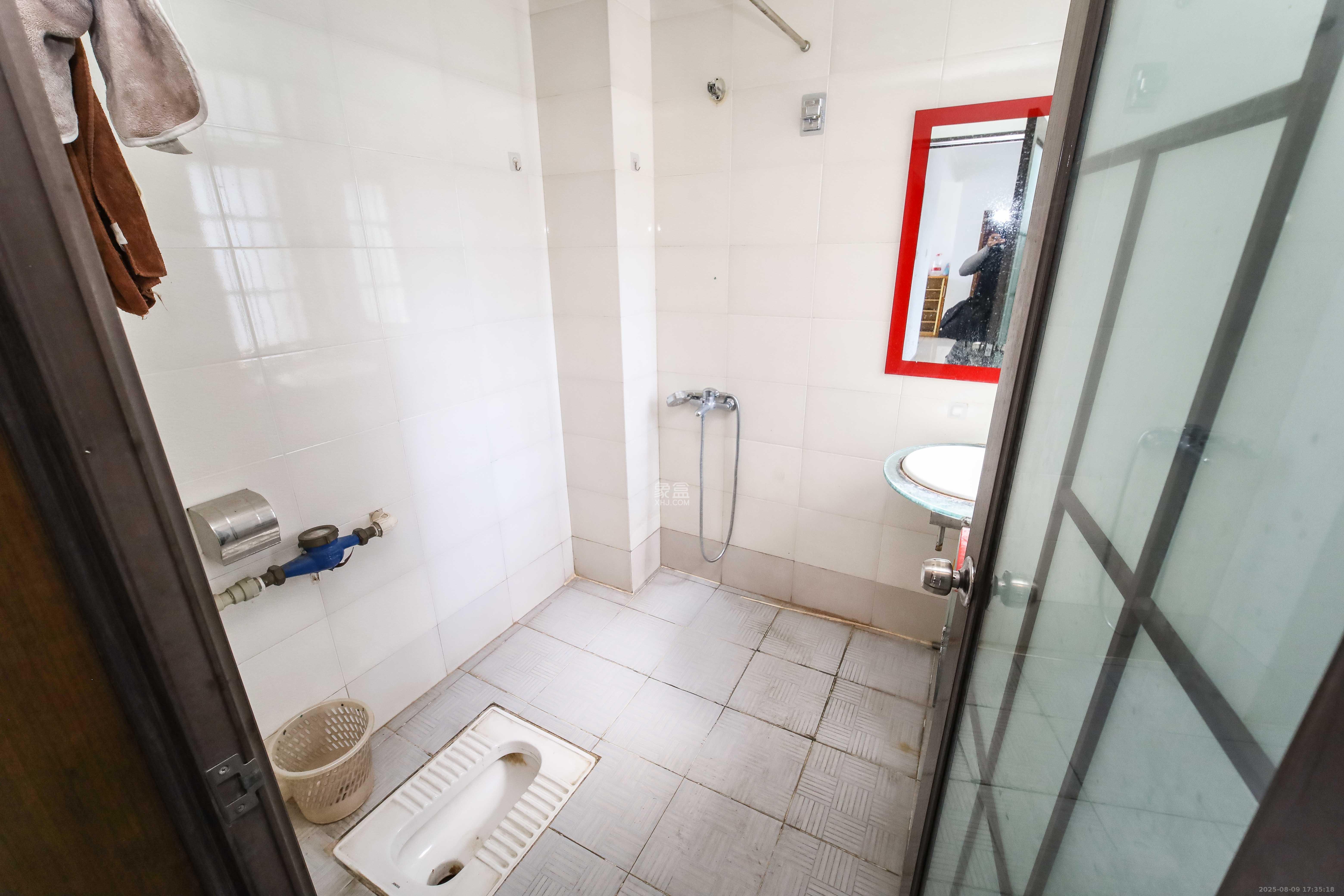 长房东郡 3室2厅2卫 105.0万 长房东郡 3室2厅2卫 105.0万卫生间