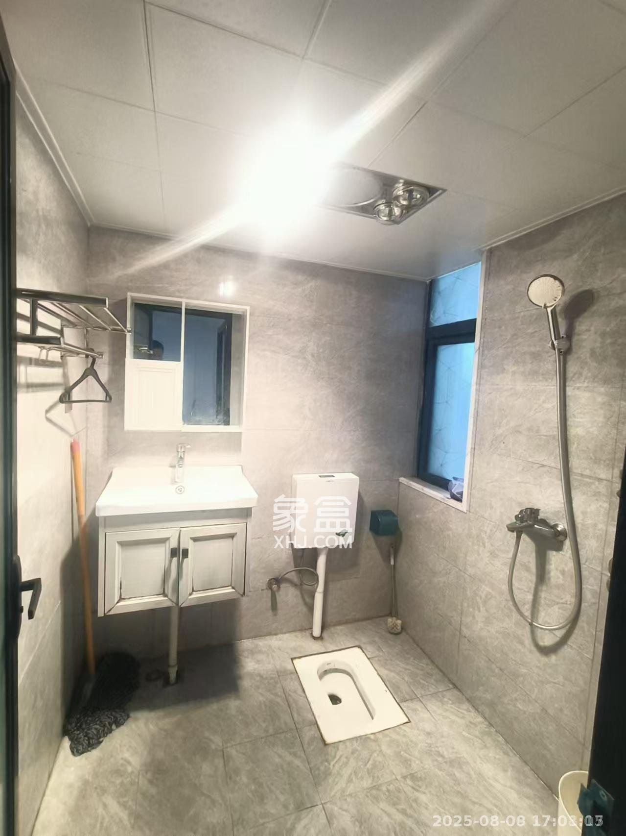 湘府9号 2室1厅1卫 2000.0元/月 湘府9号 2室1厅1卫 2000.0元/月室内图