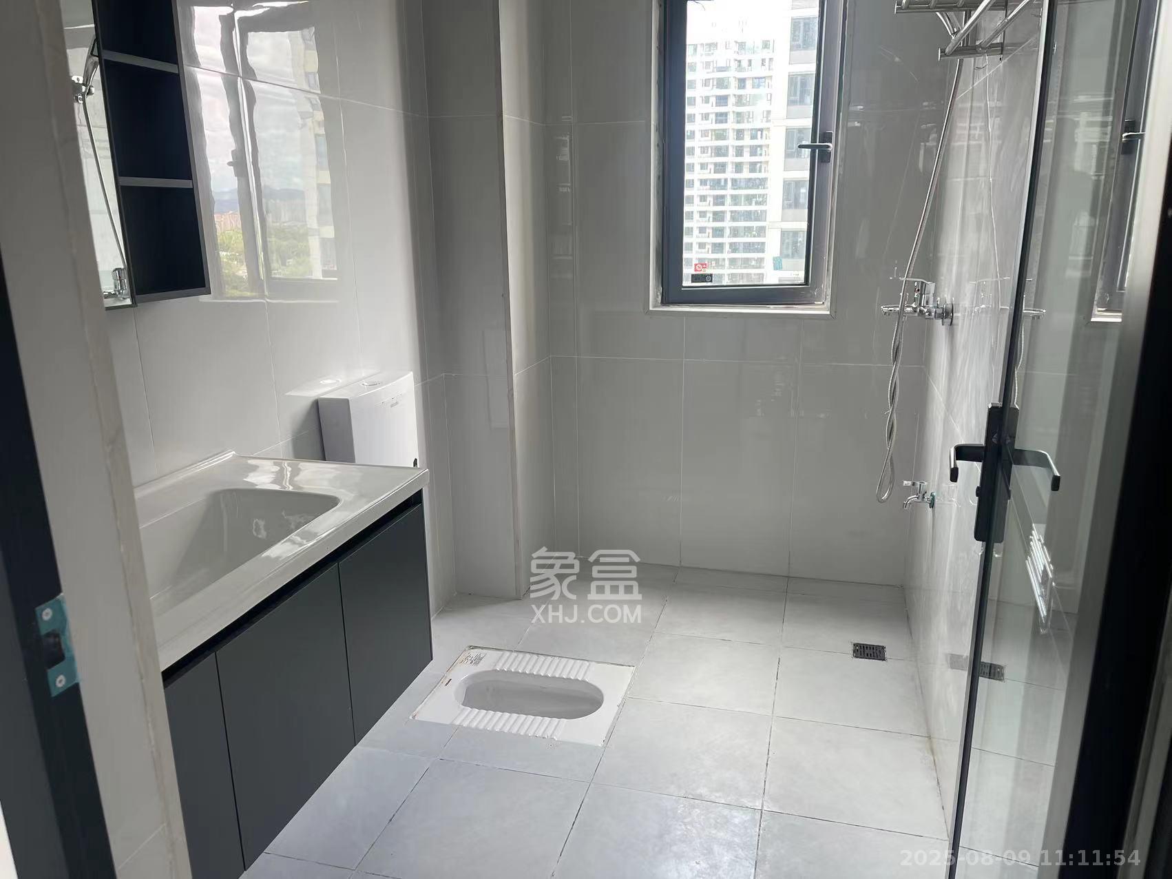 长沙北中心保利时代B区 3室2厅2卫 2500.0元/月 长沙北中心保利时代B区 3室2厅2卫 2500.0元/月室内图