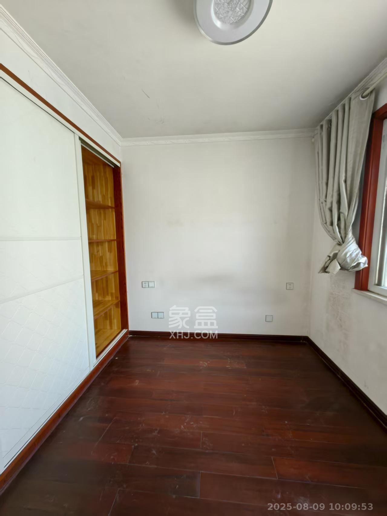 麓谷锦和园 2室2厅1卫 2000.0元/月 麓谷锦和园 2室2厅1卫 2000.0元/月室内图