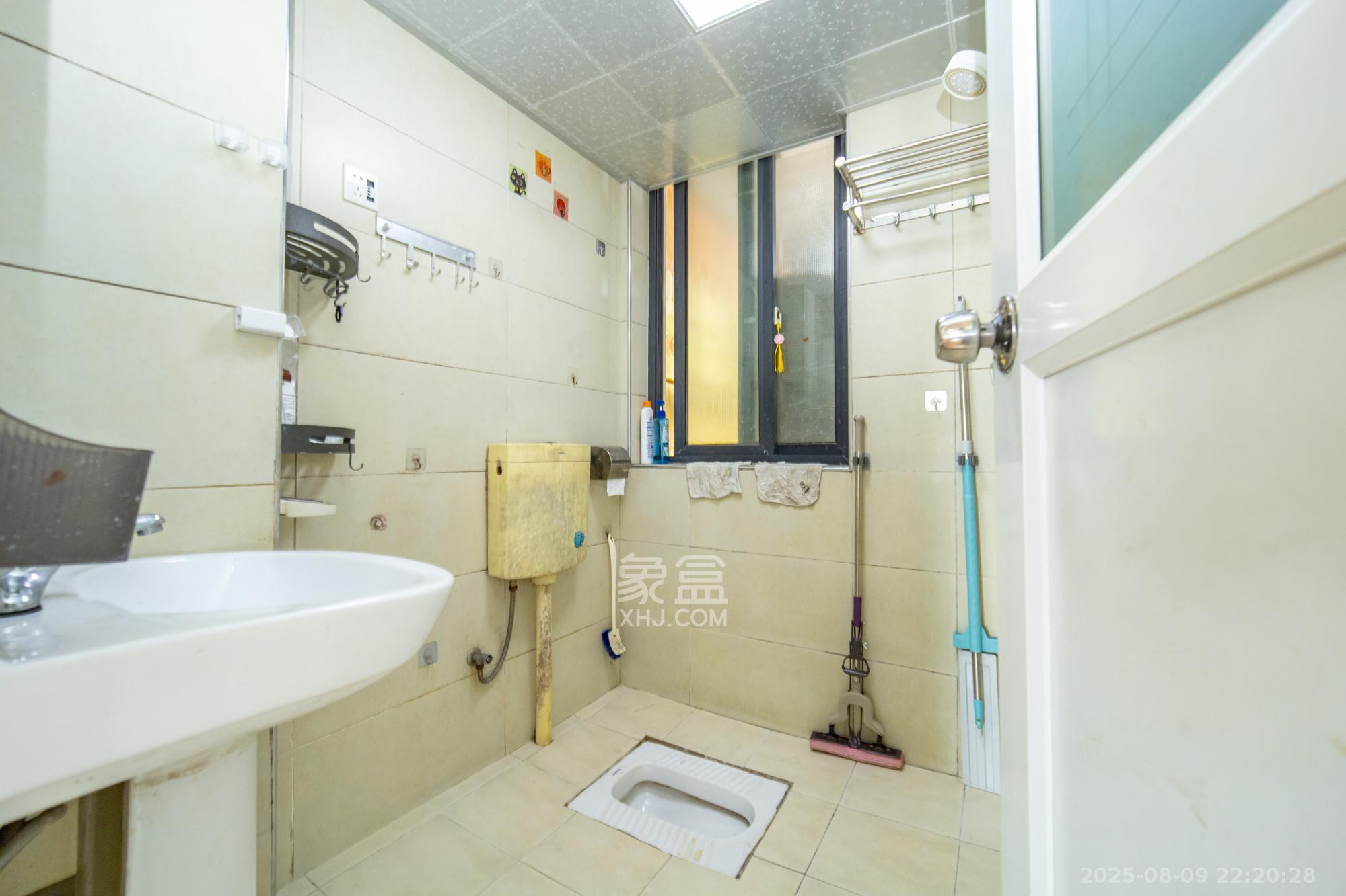 尚都花园城  2室1厅1卫    42.8万 尚都花园城  2室1厅1卫    42.8万卫生间