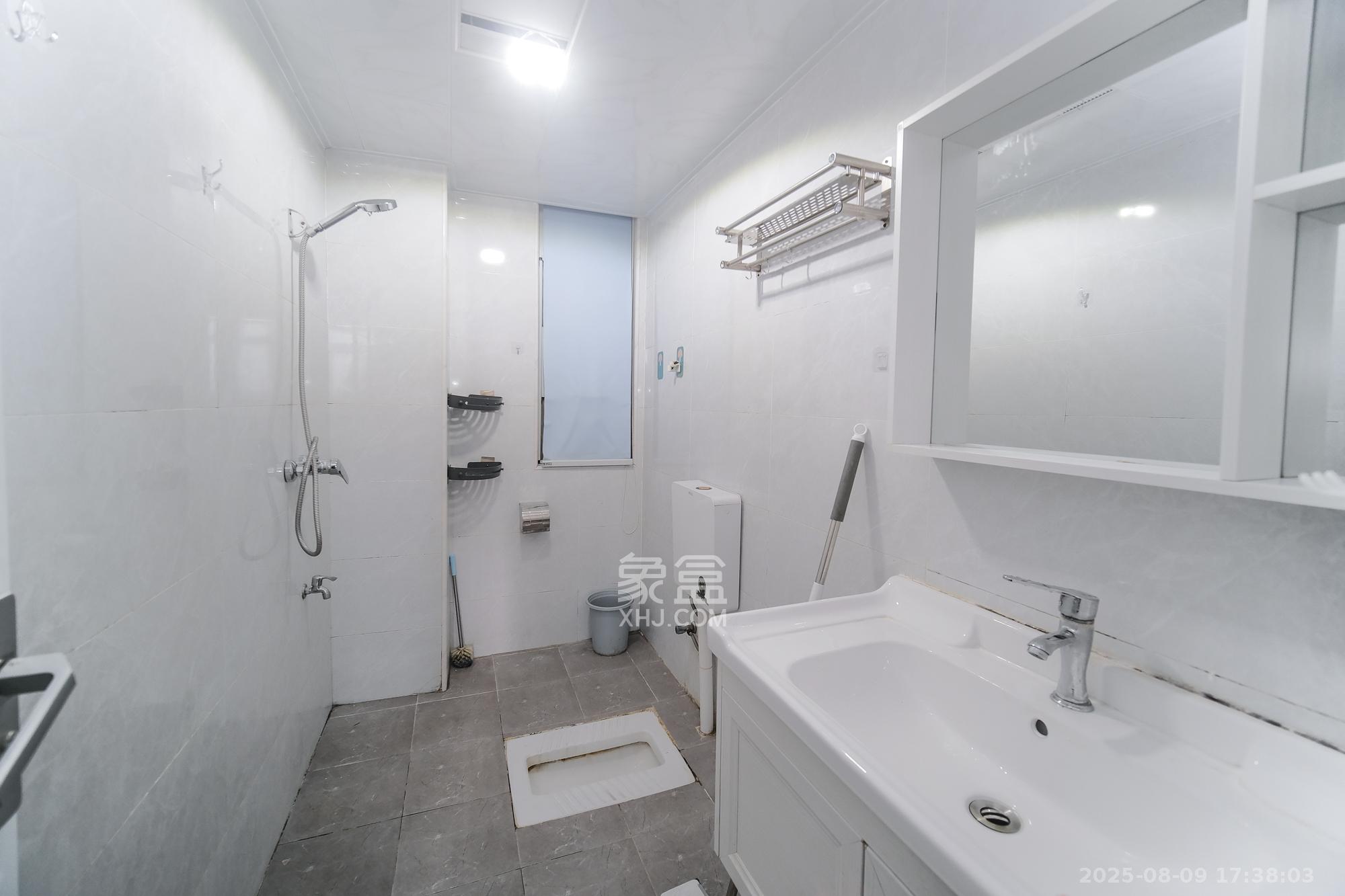 和悦城(蟠龙景苑)  3室2厅1卫    65.8万 和悦城(蟠龙景苑)  3室2厅1卫    65.8万卫生间