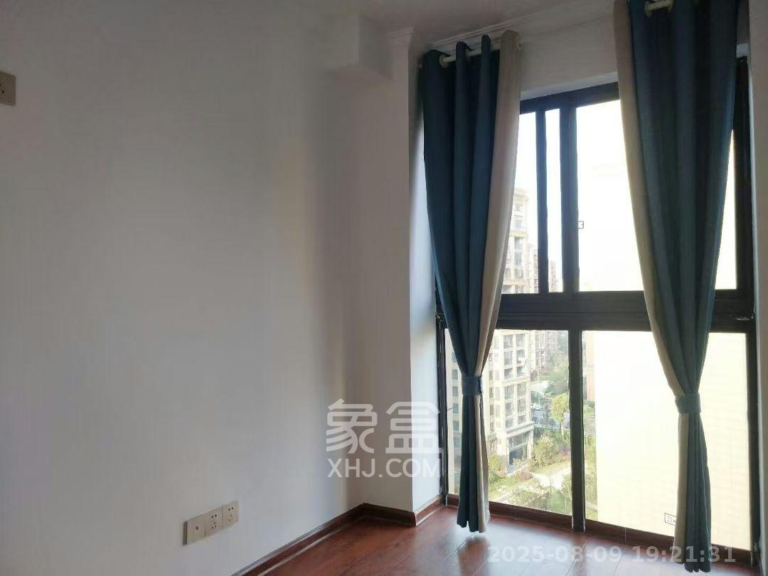 鑫远悦城(鑫远悦时代) 3室2厅1卫 2500.00元/月 鑫远悦城(鑫远悦时代) 3室2厅1卫 2500.00元/月室内图