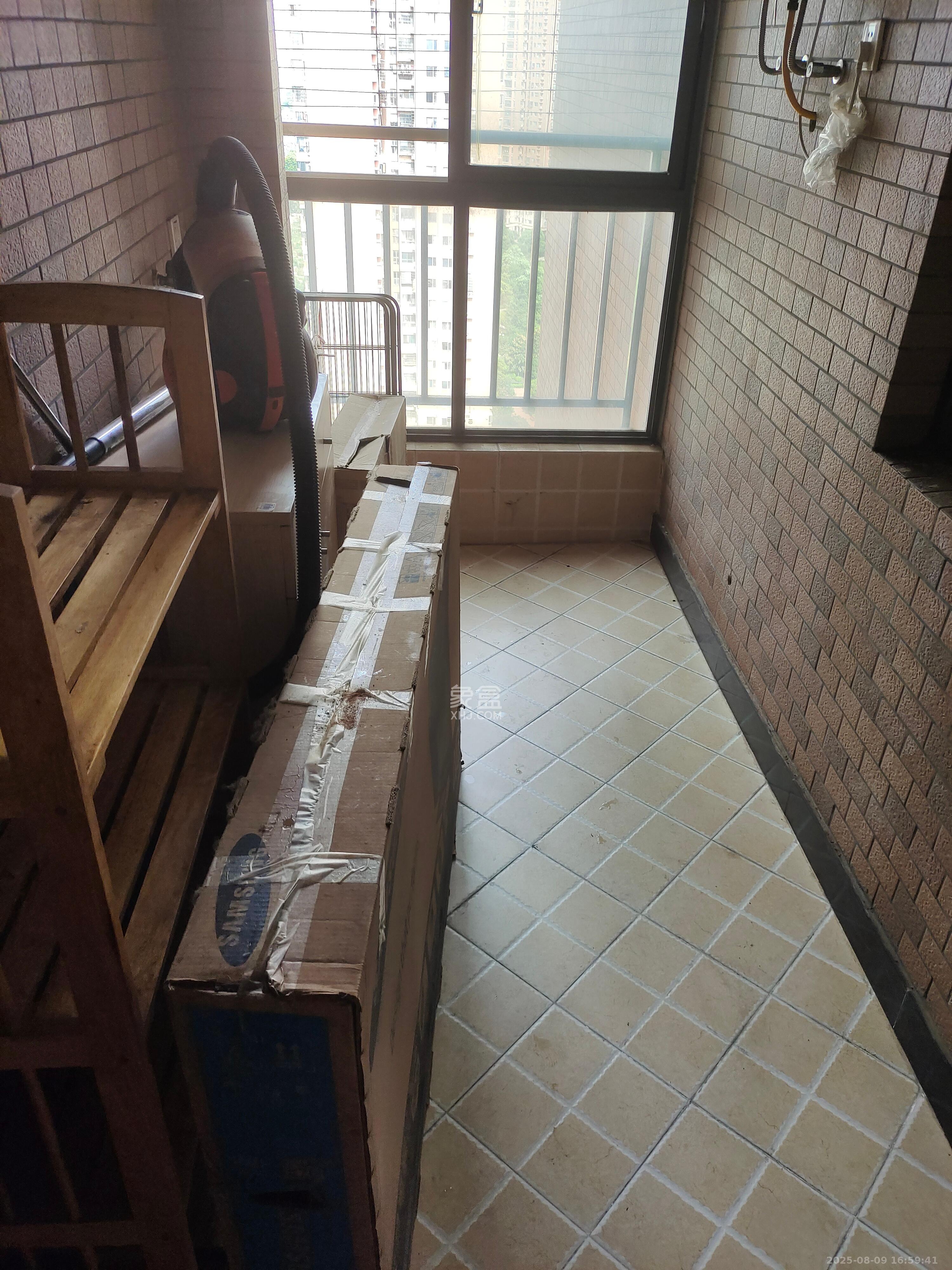 上海城小区 3室2厅1卫 2300.0元/月 上海城小区 3室2厅1卫 2300.0元/月室内图