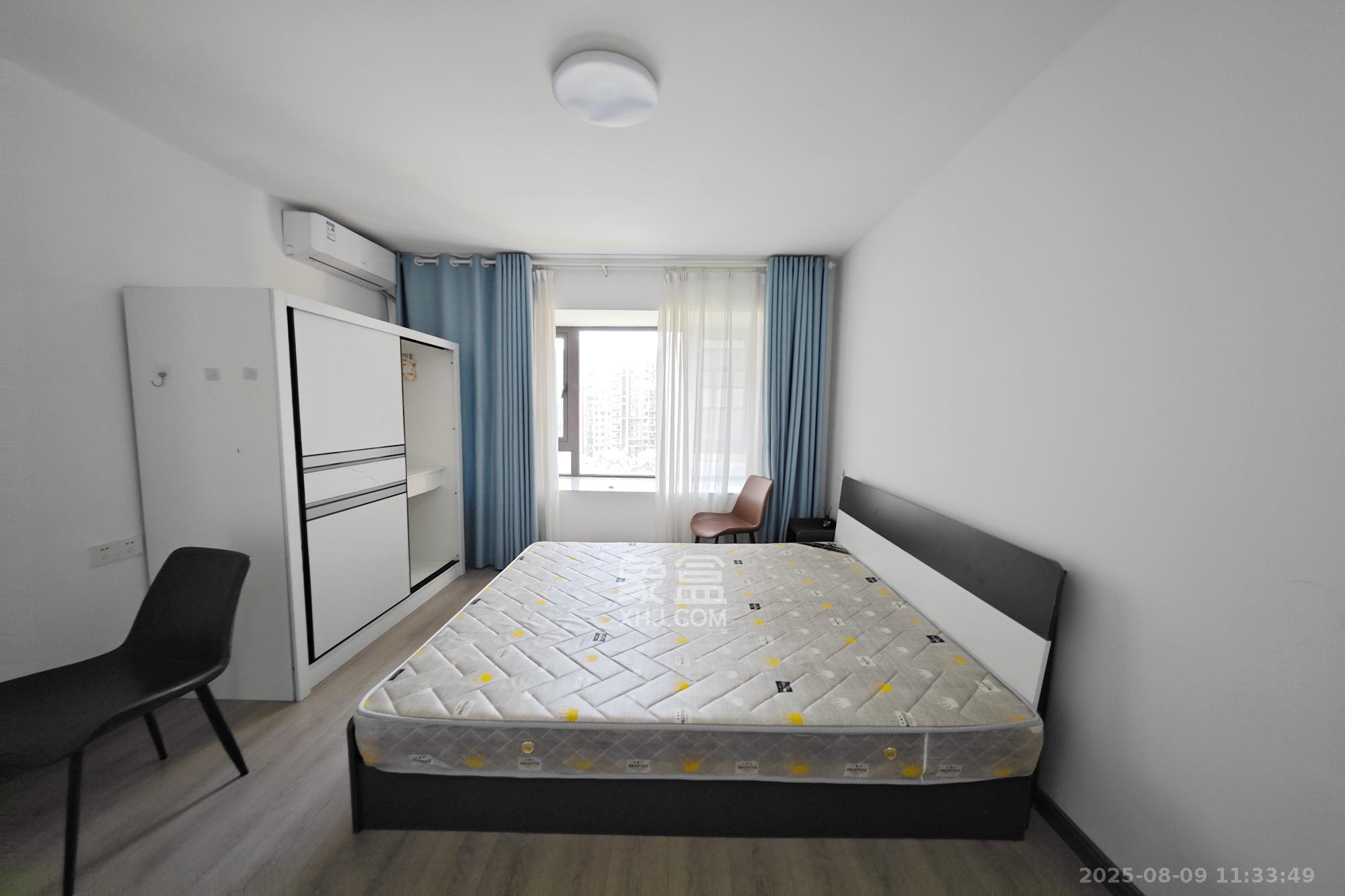 保利大都汇四期 5室2厅2卫 167.0万 保利大都汇四期 5室2厅2卫 167.0万卧室