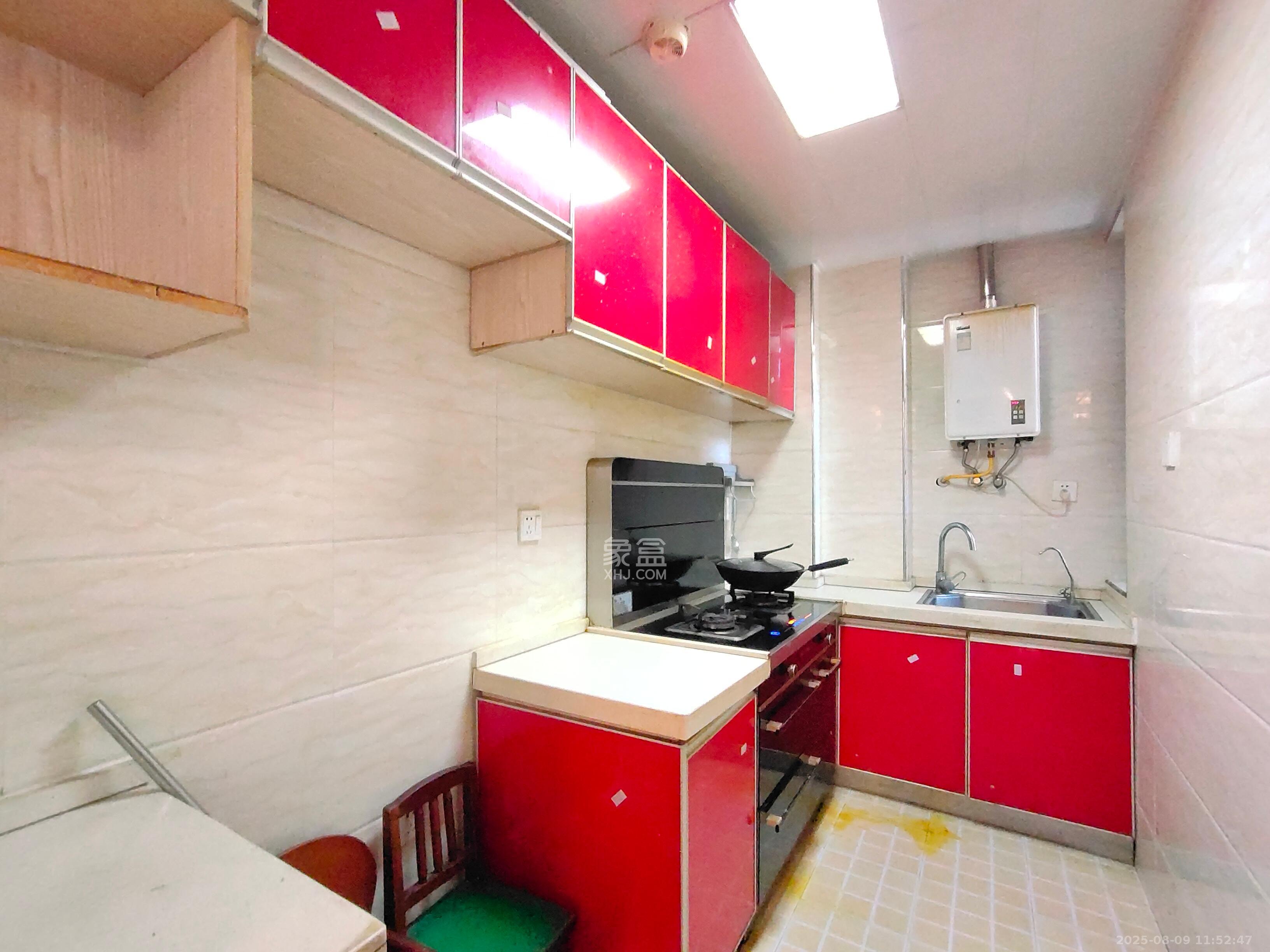 融科东南海 1室1厅1卫 1800.0元/月 融科东南海 1室1厅1卫 1800.0元/月室内图