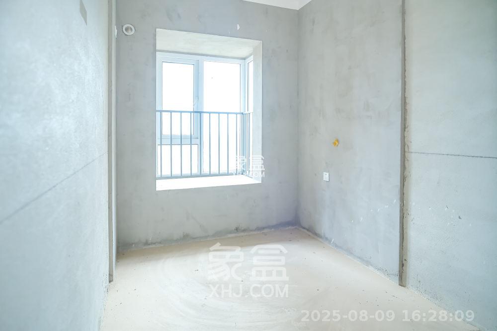 荣盛花语城 3室2厅2卫 1000.0元/月 荣盛花语城 3室2厅2卫 1000.0元/月室内图