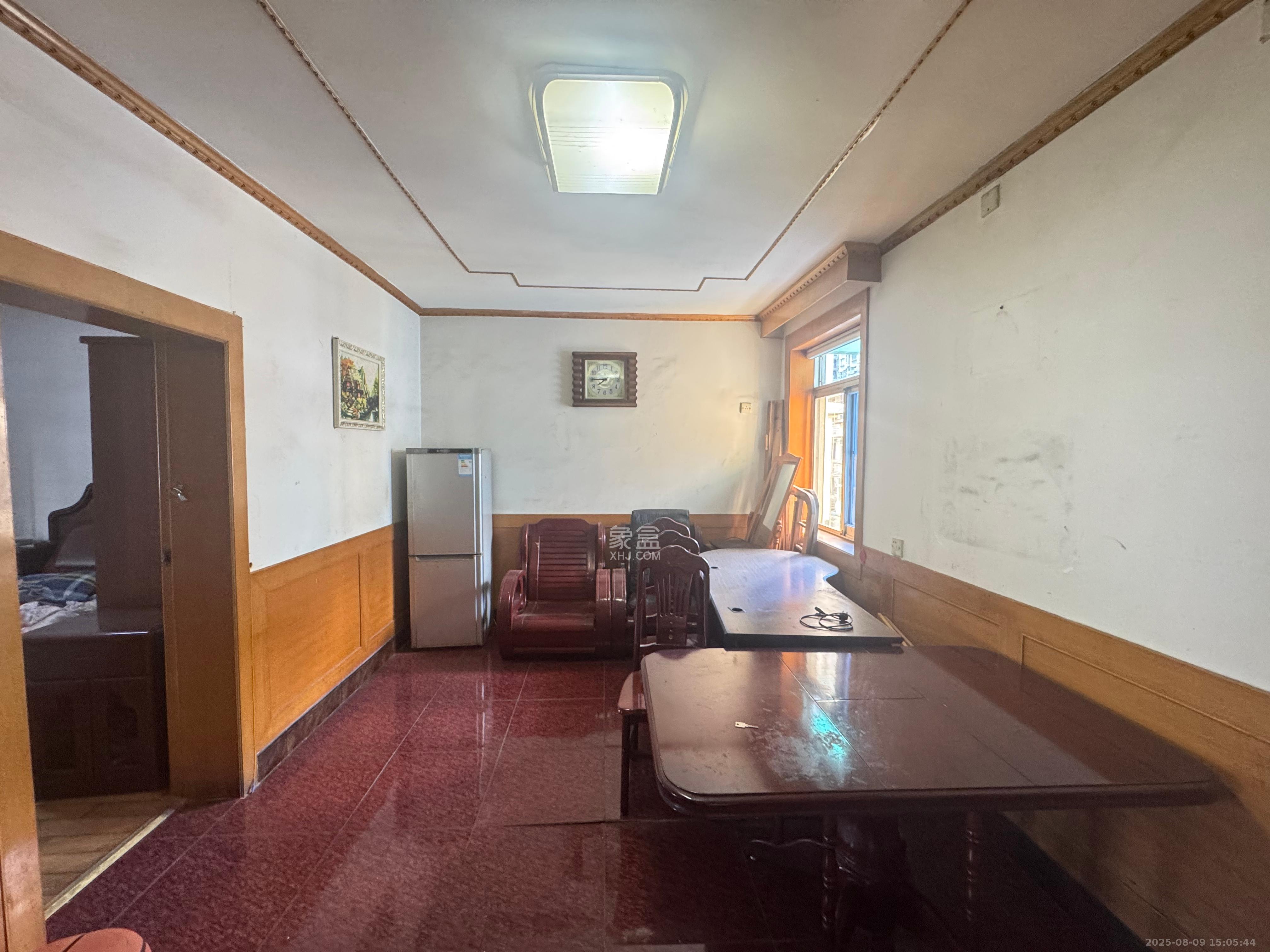 上王家冲小区  3室2厅1卫    1400.0元/月 上王家冲小区  3室2厅1卫    1400.0元/月