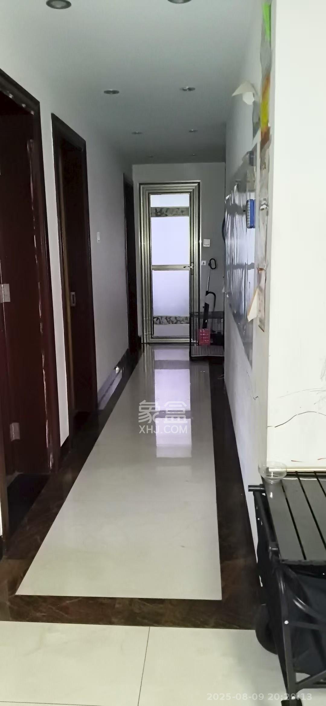 康桥长郡 3室2厅2卫 2000.0元/月 康桥长郡 3室2厅2卫 2000.0元/月室内图