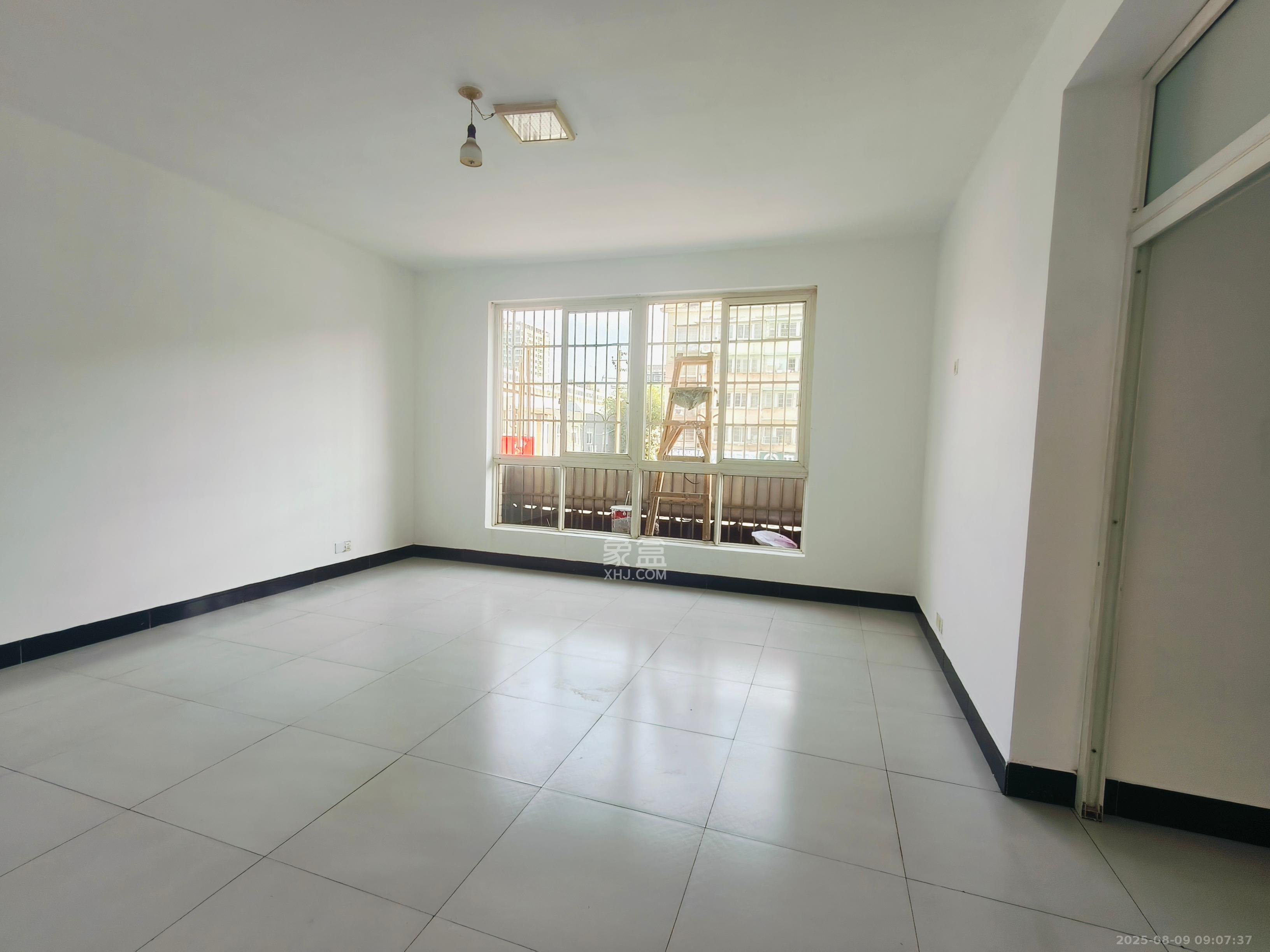 高桥社区高福星小区 2室1厅1卫 1800.0元/月 高桥社区高福星小区 2室1厅1卫 1800.0元/月室内图