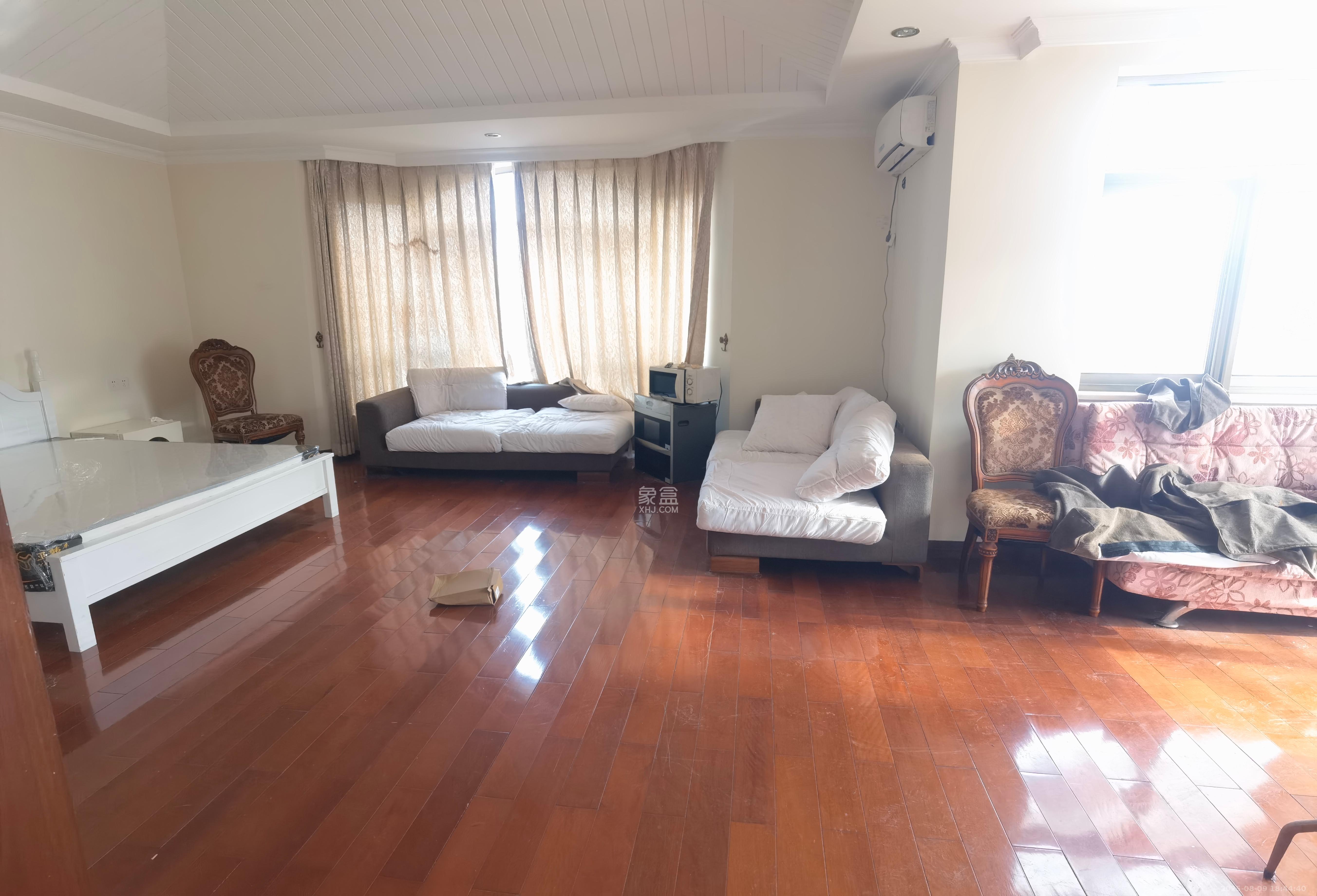 碧桂园威尼斯城  6室2厅2卫    9800.0元/月 碧桂园威尼斯城  6室2厅2卫    9800.0元/月室内图