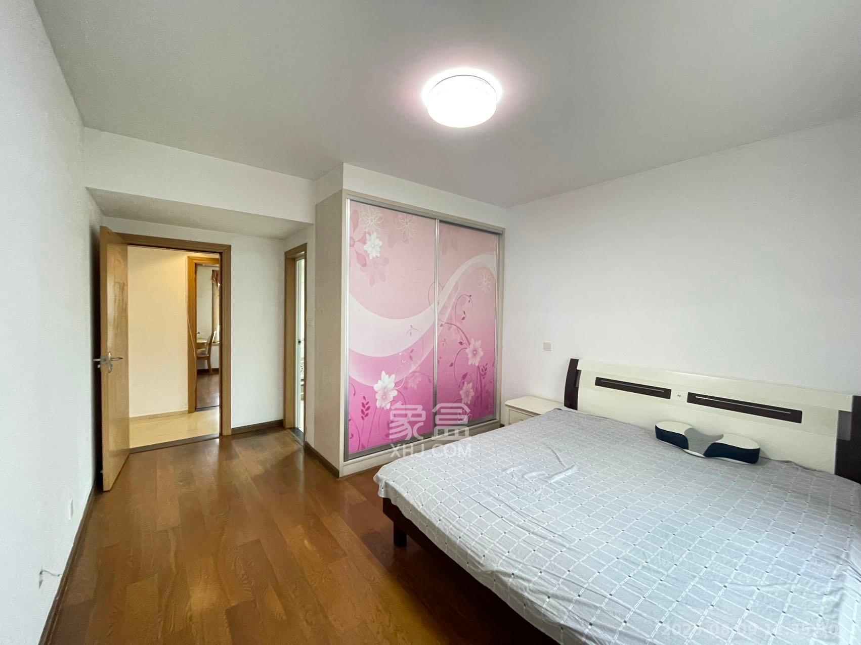 骑龙安置小区 3室2厅2卫 2500.0元/月 骑龙安置小区 3室2厅2卫 2500.0元/月室内图