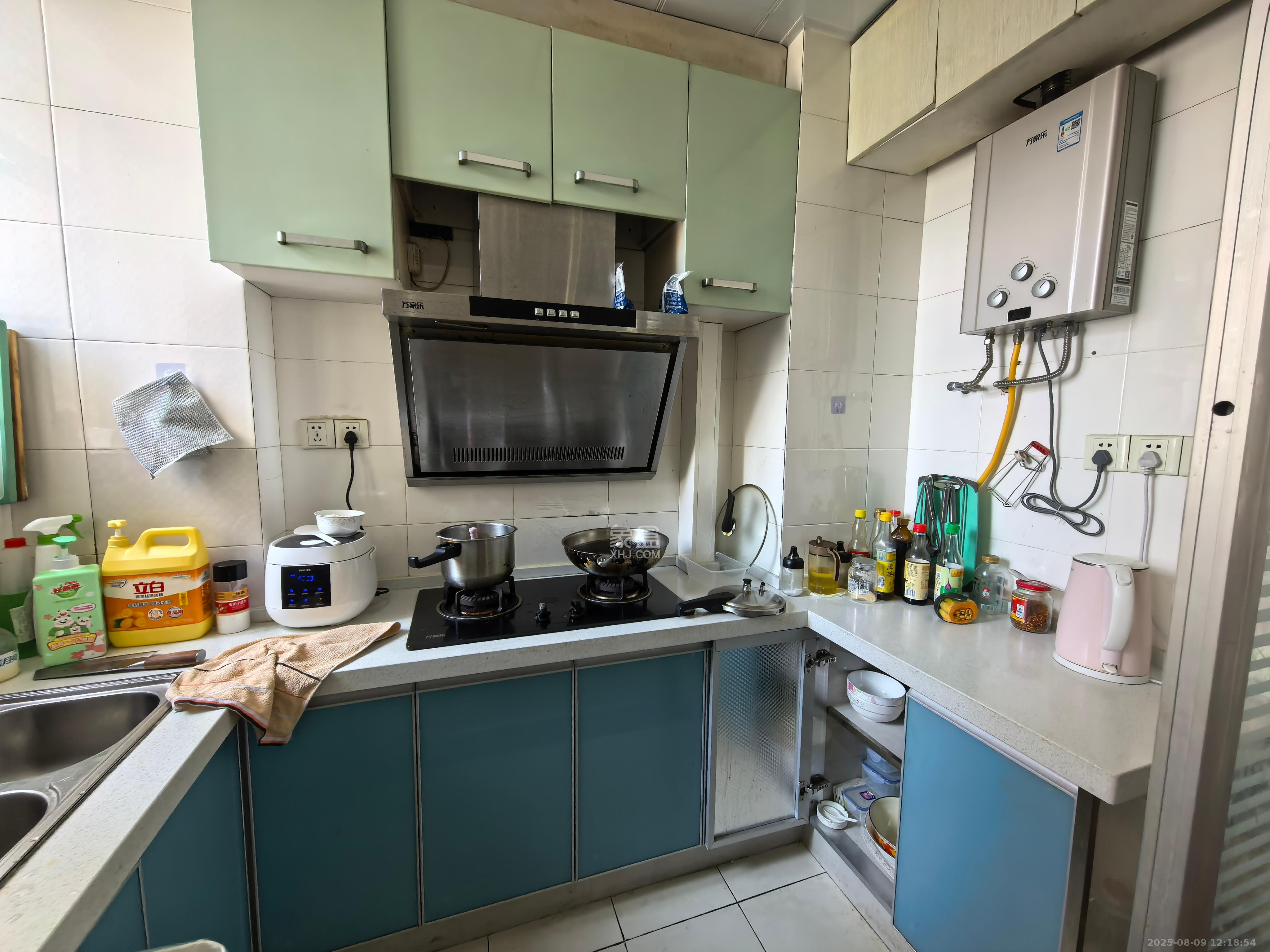 梦泽园  2室2厅2卫    3200.0元/月 梦泽园  2室2厅2卫    3200.0元/月室内图