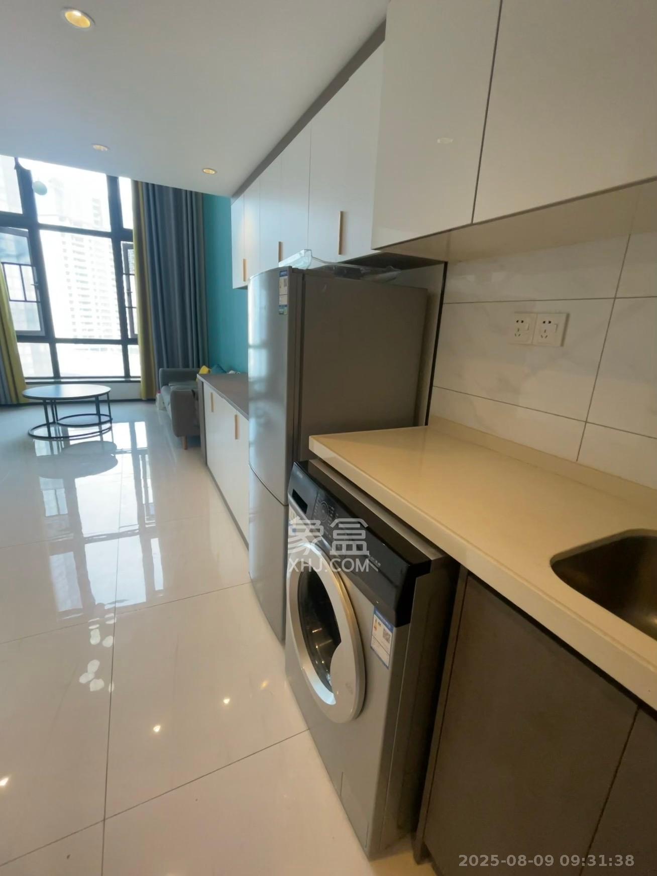 藏珑湖上公馆 1室1厅1卫 2400.0元/月 藏珑湖上公馆 1室1厅1卫 2400.0元/月室内图