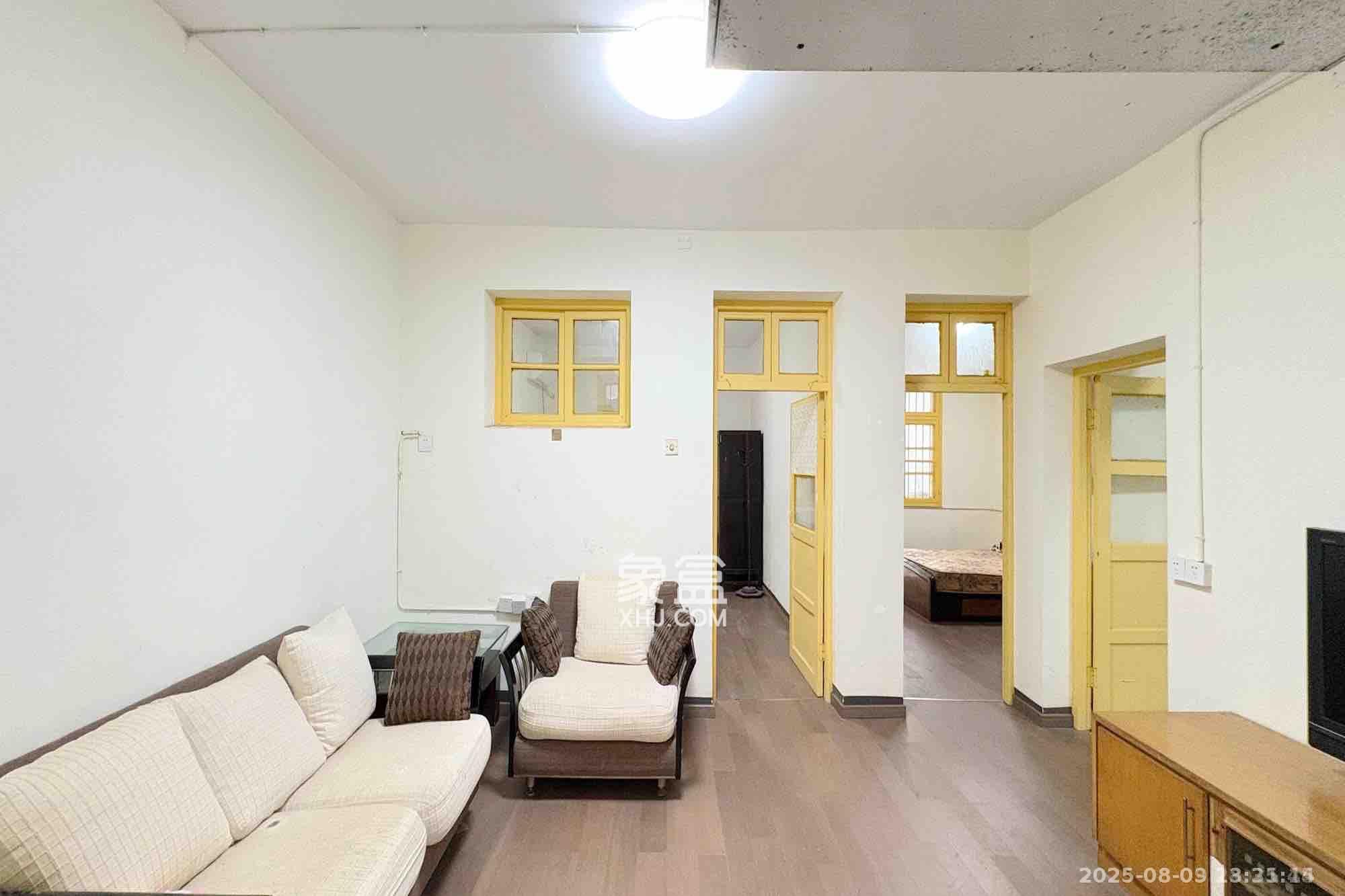 湖南省道路运输管理局  3室2厅1卫    2800.0元/月室内图