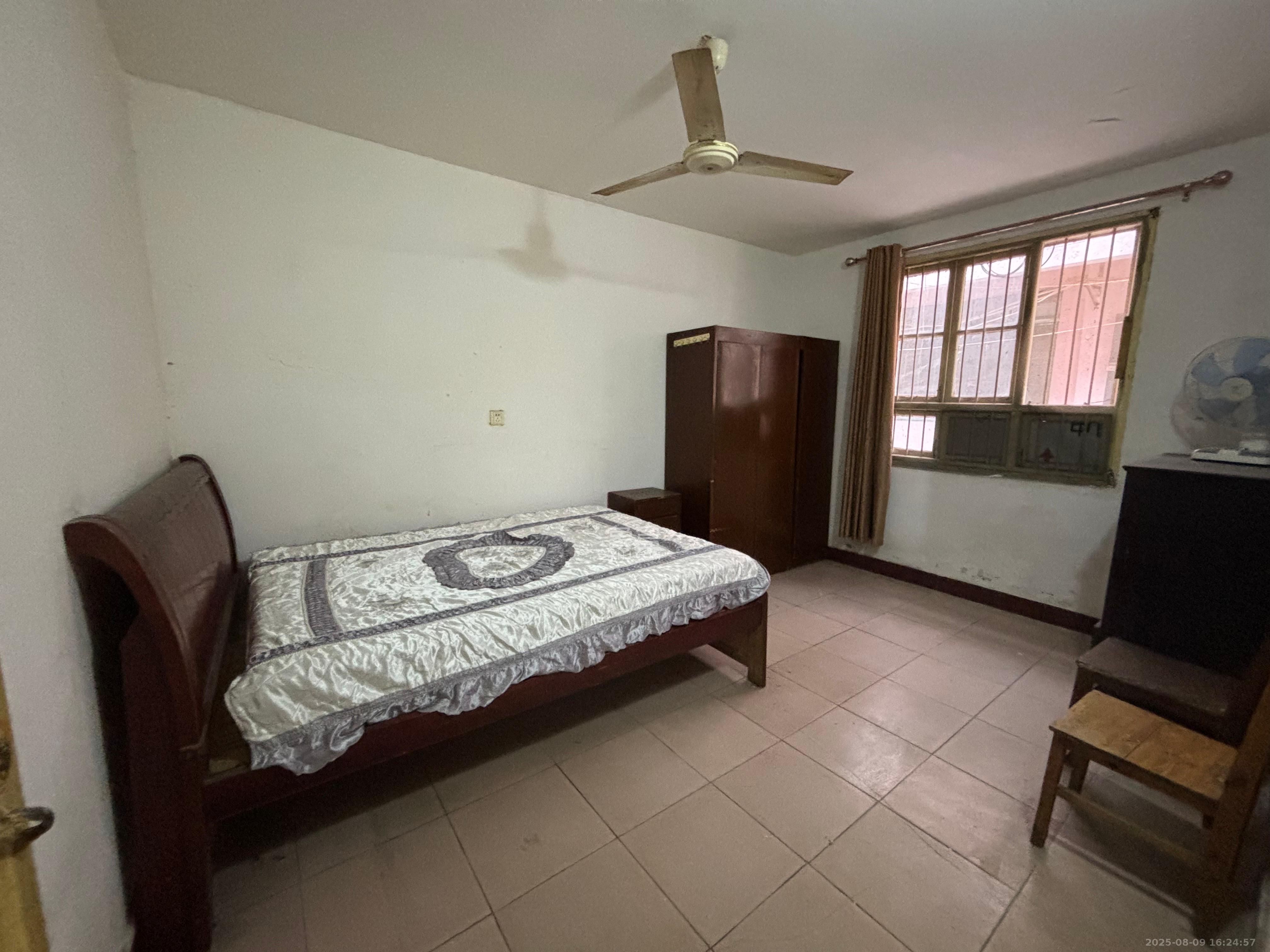 宝塔山私房散盘 2室1厅1卫 1400.0元/月 宝塔山私房散盘 2室1厅1卫 1400.0元/月室内图