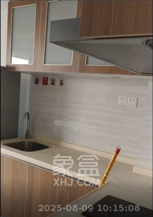 奥林匹克花园贡院三期 1室1厅1卫 1350.0元/月 奥林匹克花园贡院三期 1室1厅1卫 1350.0元/月室内图