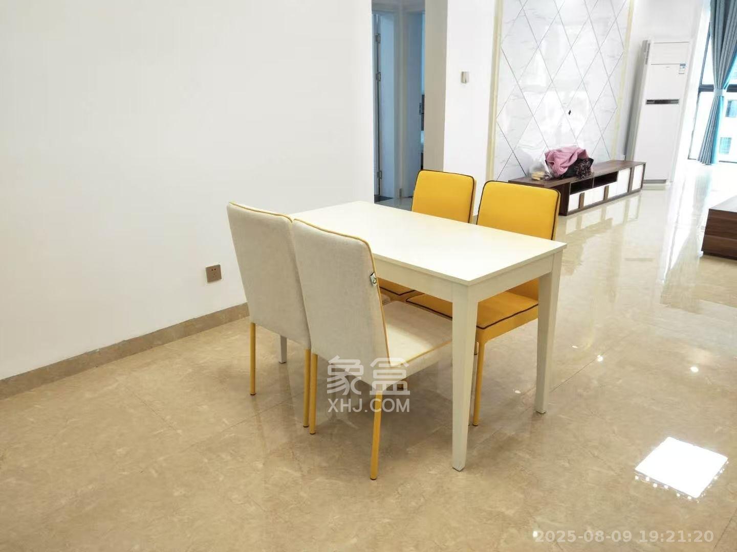 鑫远悦城(鑫远悦时代) 3室2厅1卫 2500.00元/月 鑫远悦城(鑫远悦时代) 3室2厅1卫 2500.00元/月室内图