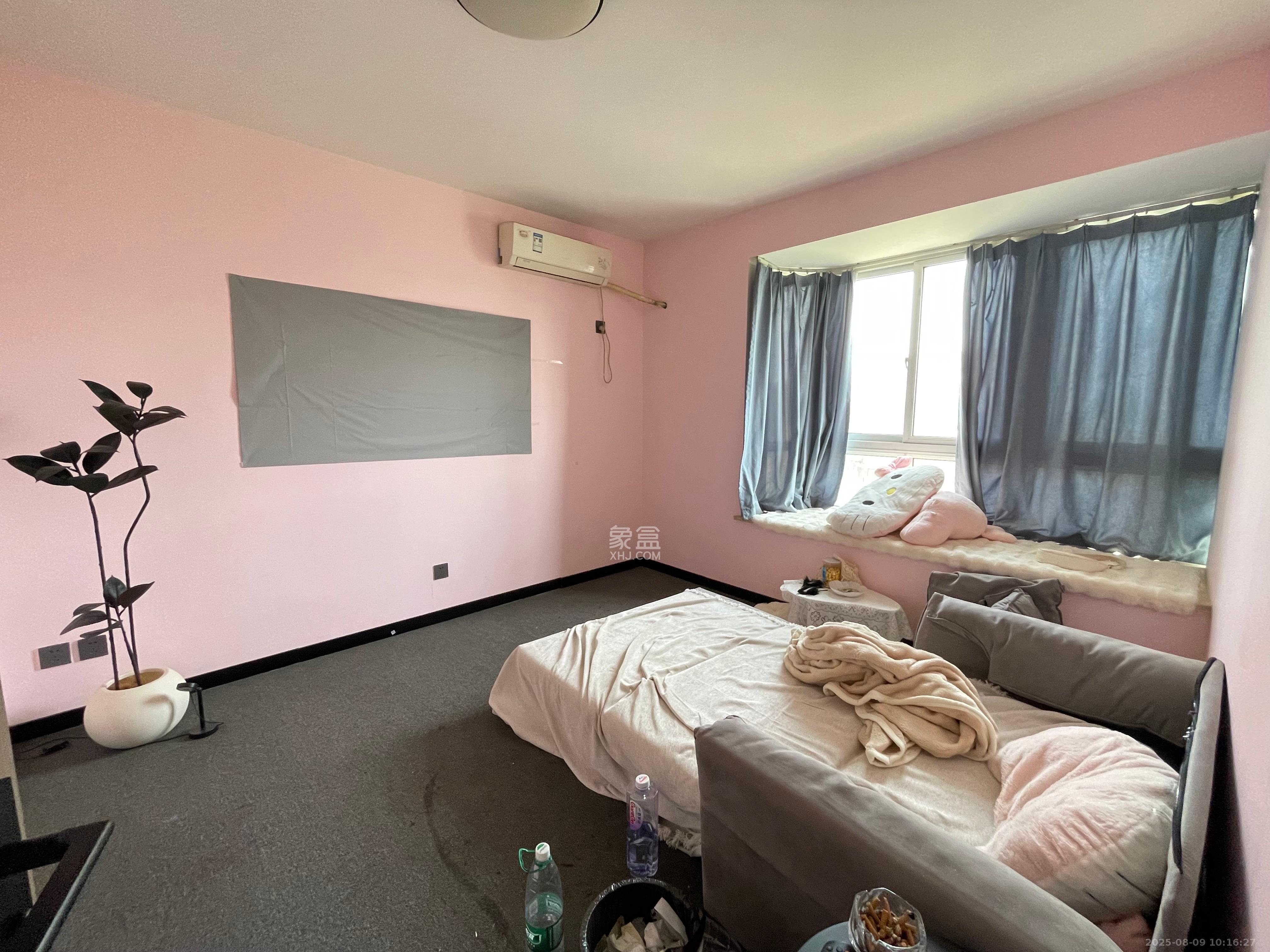 诺亚方舟大厦 4室2厅2卫 3800.0元/月 诺亚方舟大厦 4室2厅2卫 3800.0元/月室内图