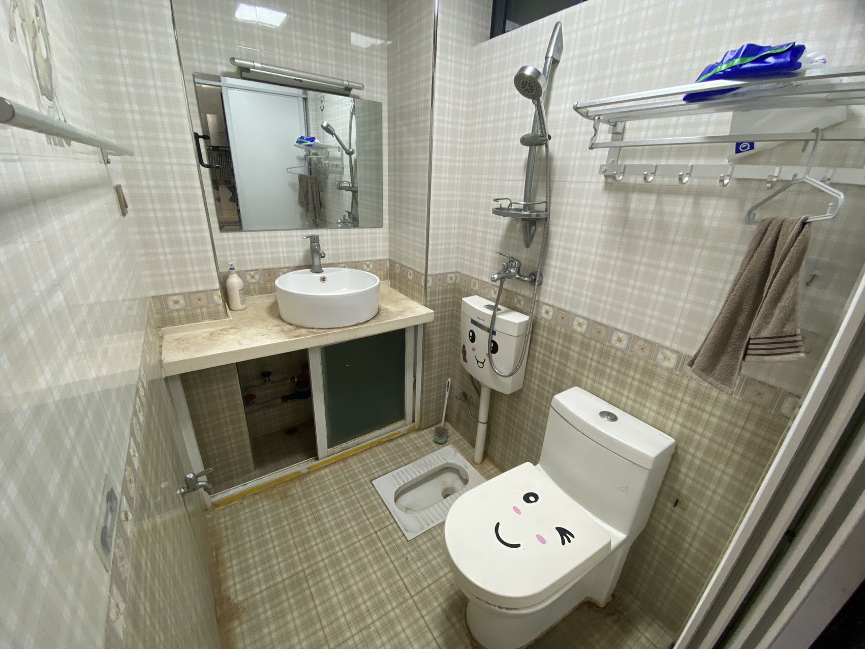 绿岛新居 1室1厅1卫 1400.0元/月 绿岛新居 1室1厅1卫 1400.0元/月室内图