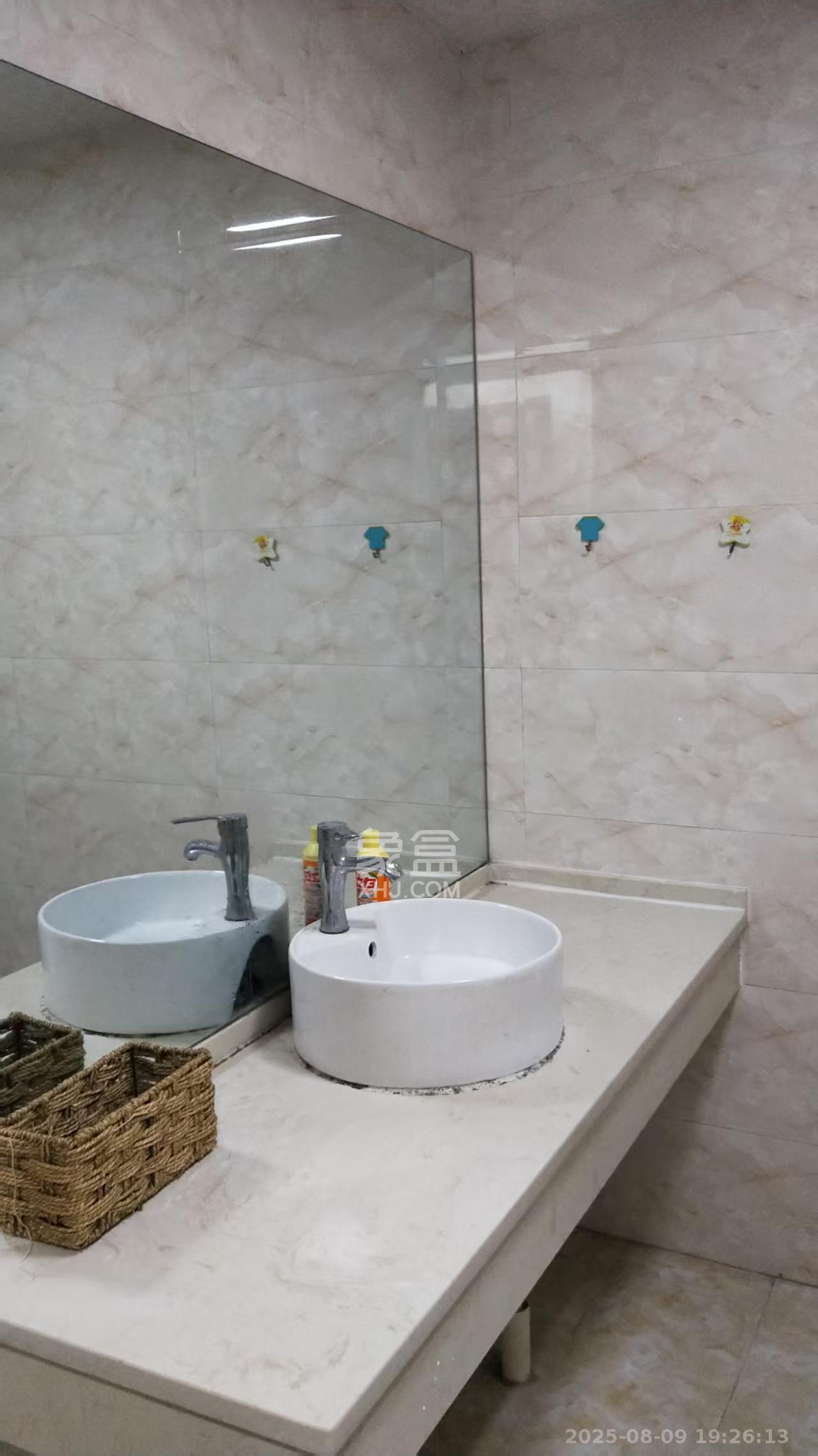 金鼎公园尚 1室1厅1卫 1200.0元/月 金鼎公园尚 1室1厅1卫 1200.0元/月室内图