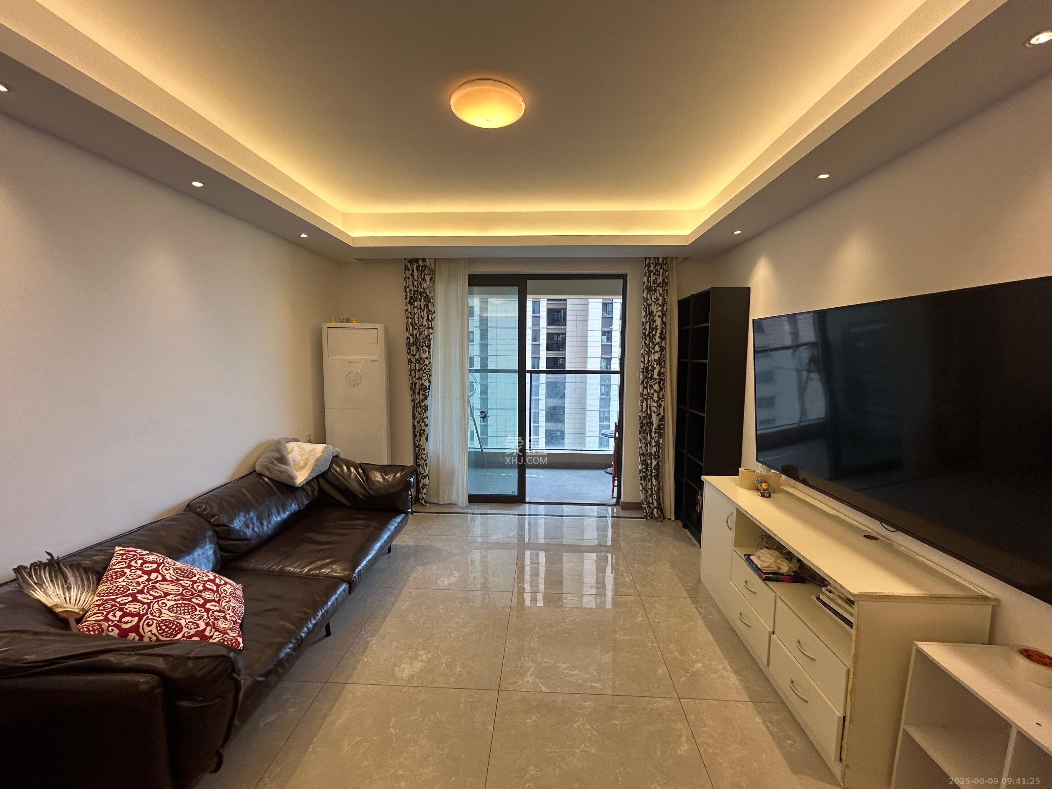 龙湖铂金中心（龙湖春江郦城）  3室2厅2卫    4000.0元/月室内图