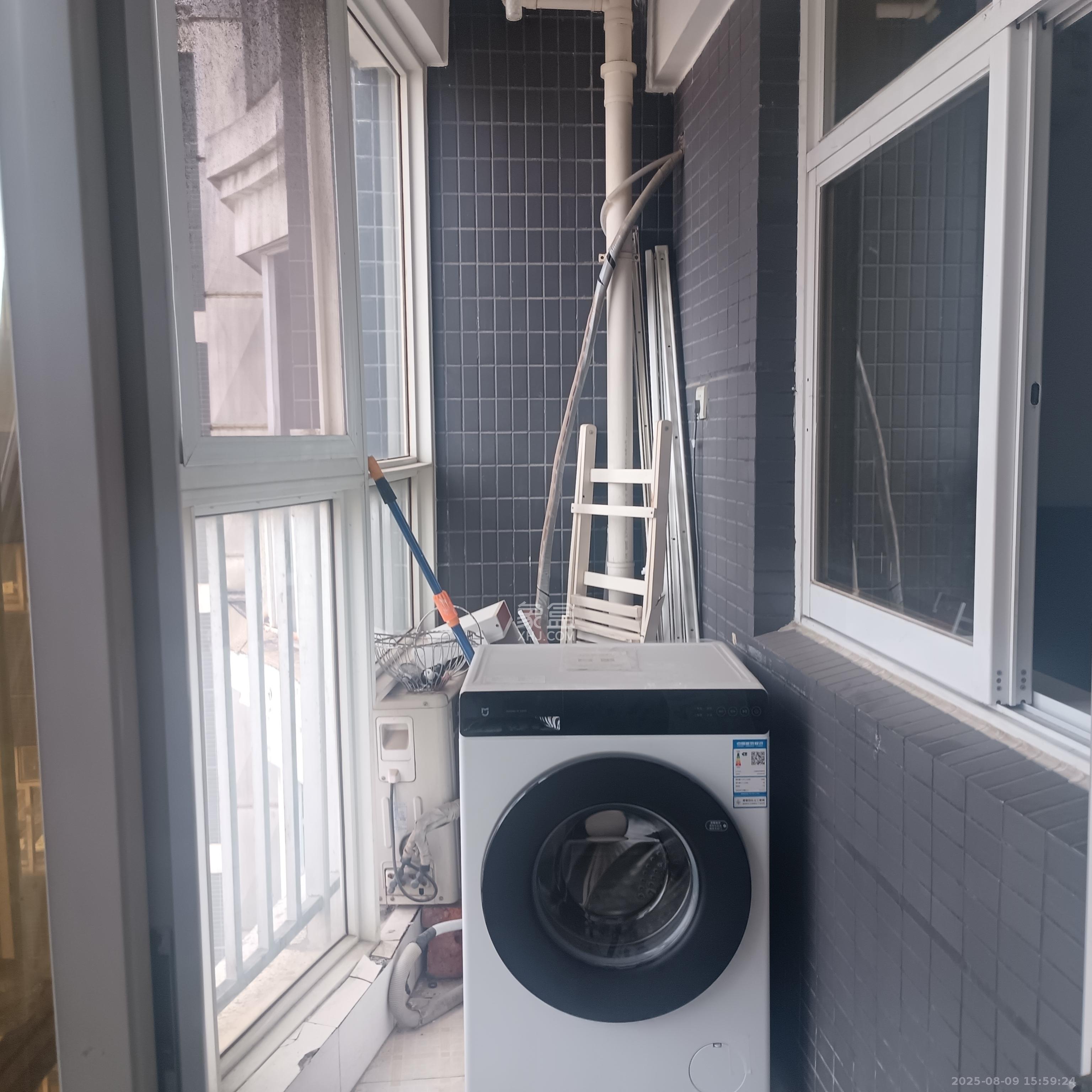 芙蓉公馆  1室1厅1卫    2200.0元/月 芙蓉公馆  1室1厅1卫    2200.0元/月室内图